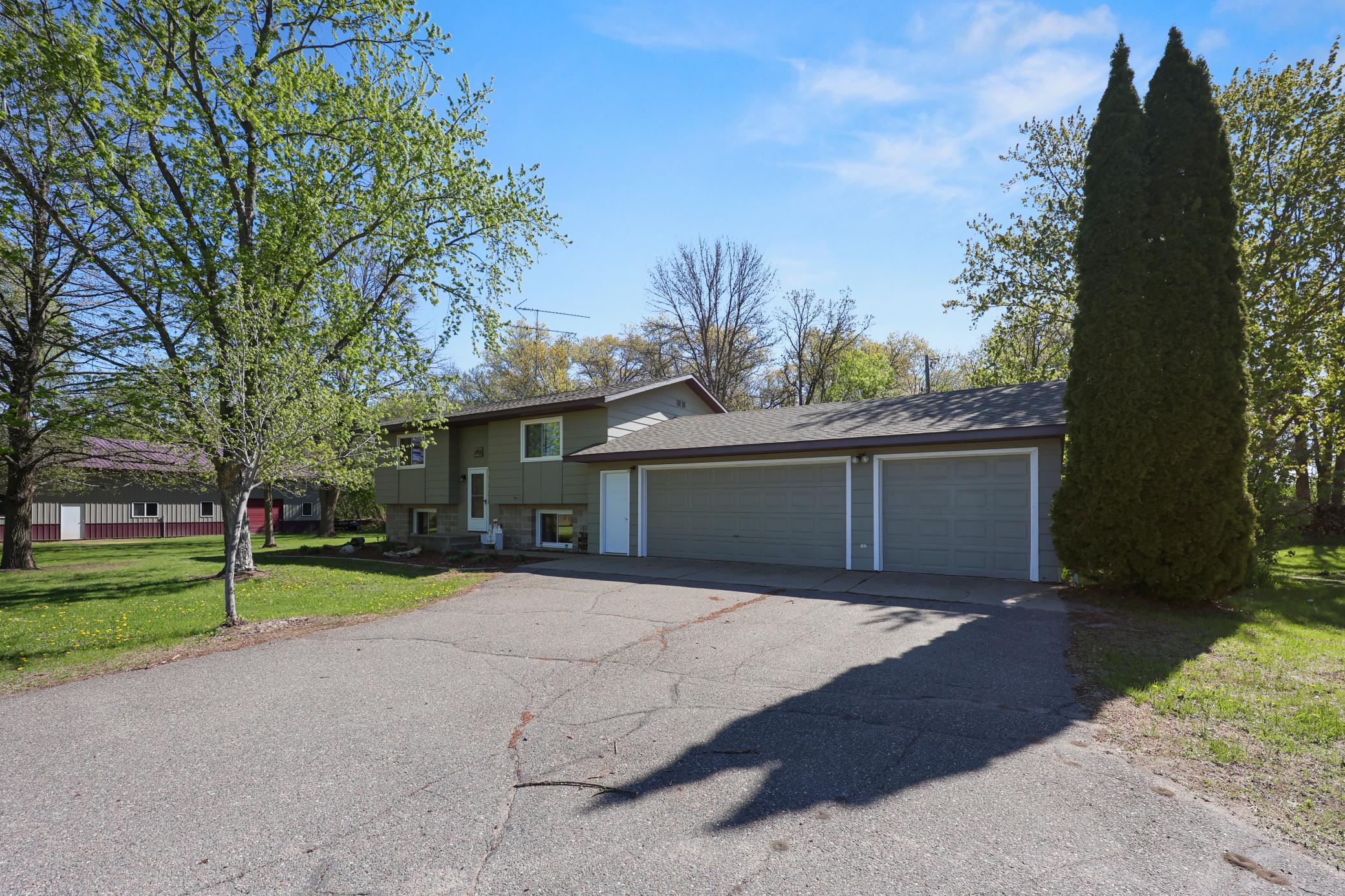1546 Primrose Road NE — photo