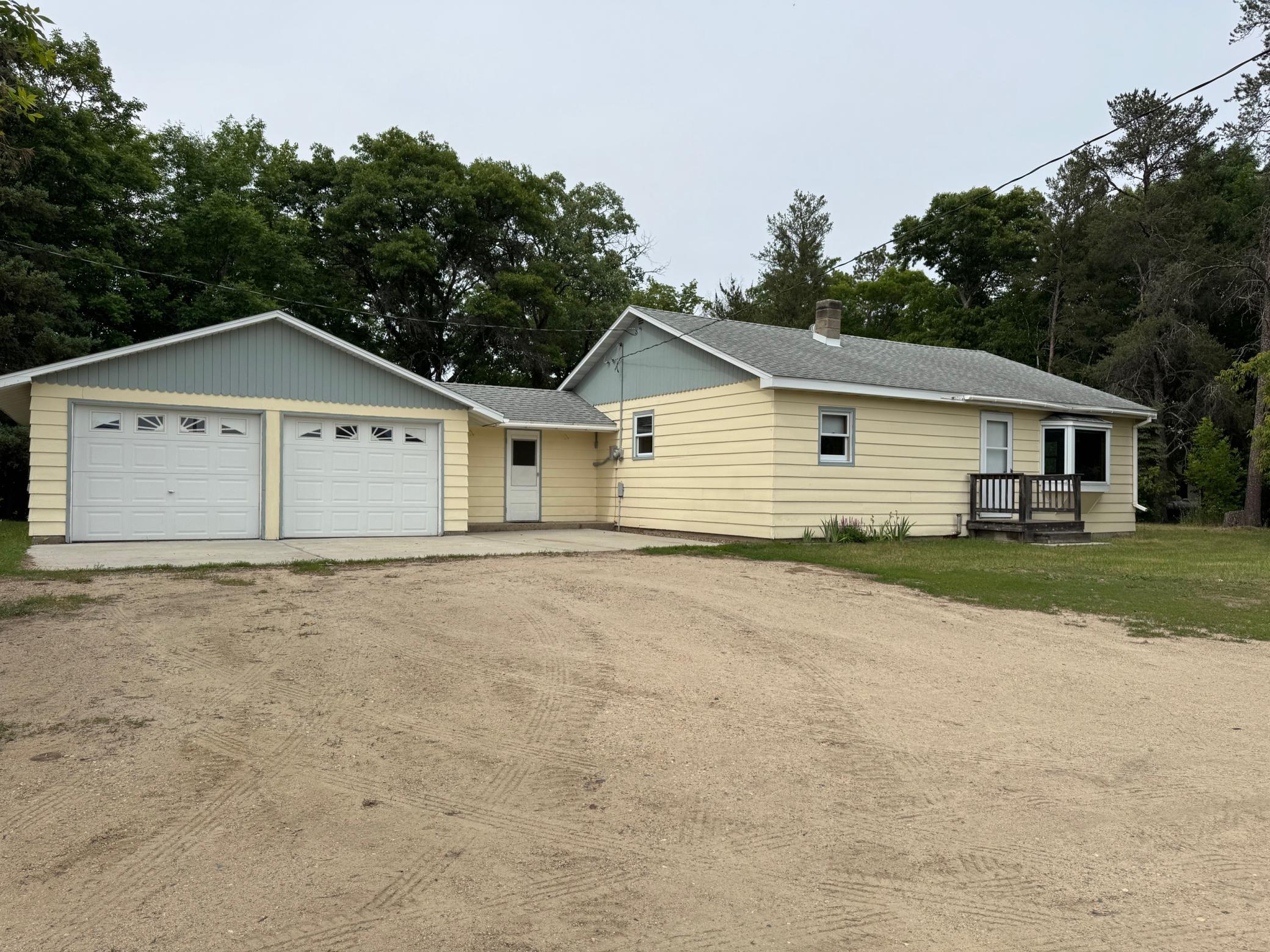 14314 Stocking Lake Road — photo