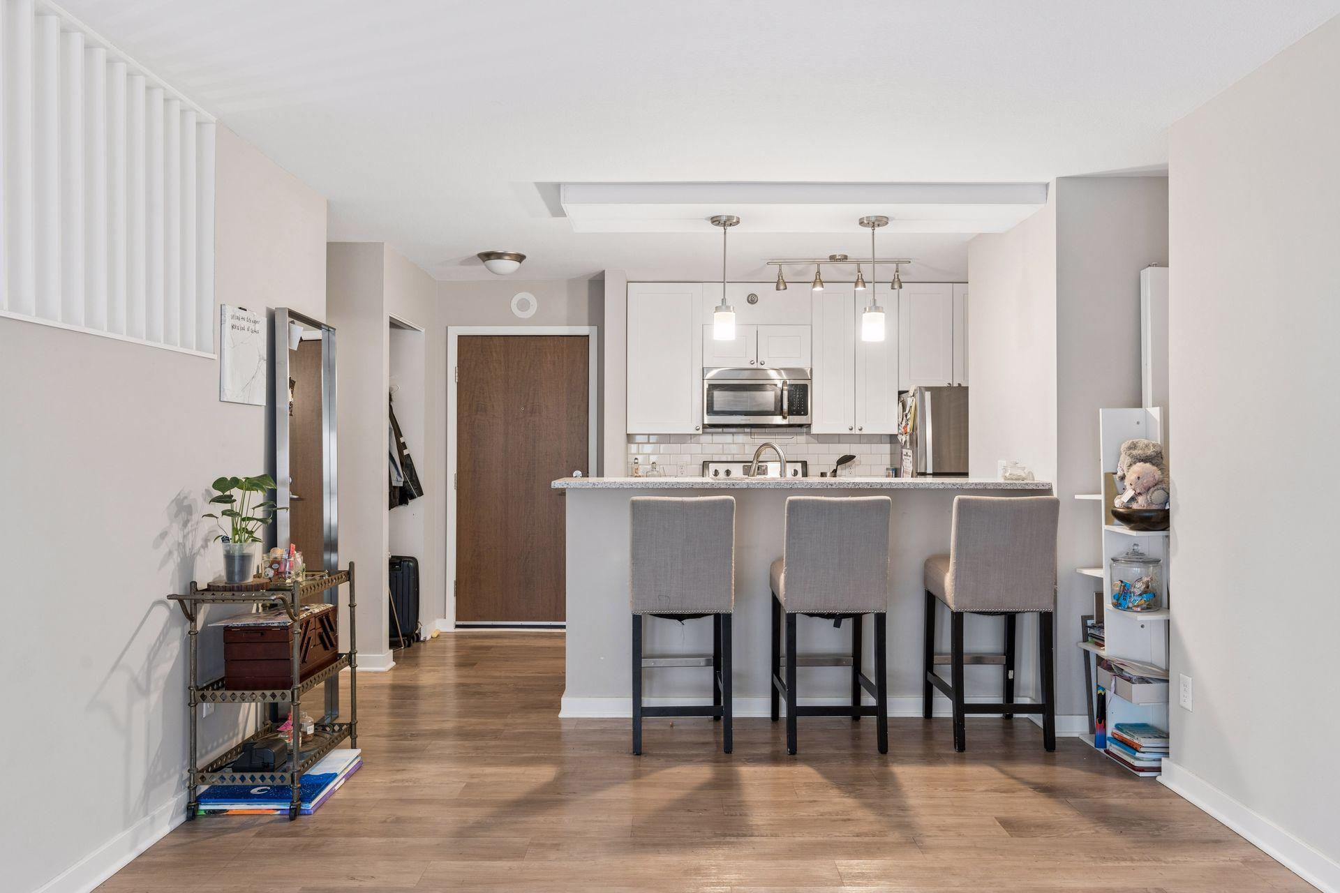 433 S 7th Street 2211 — photo