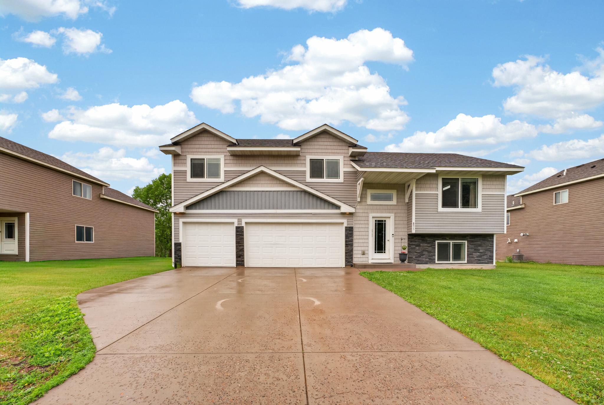 835 Highview Loop SE — photo