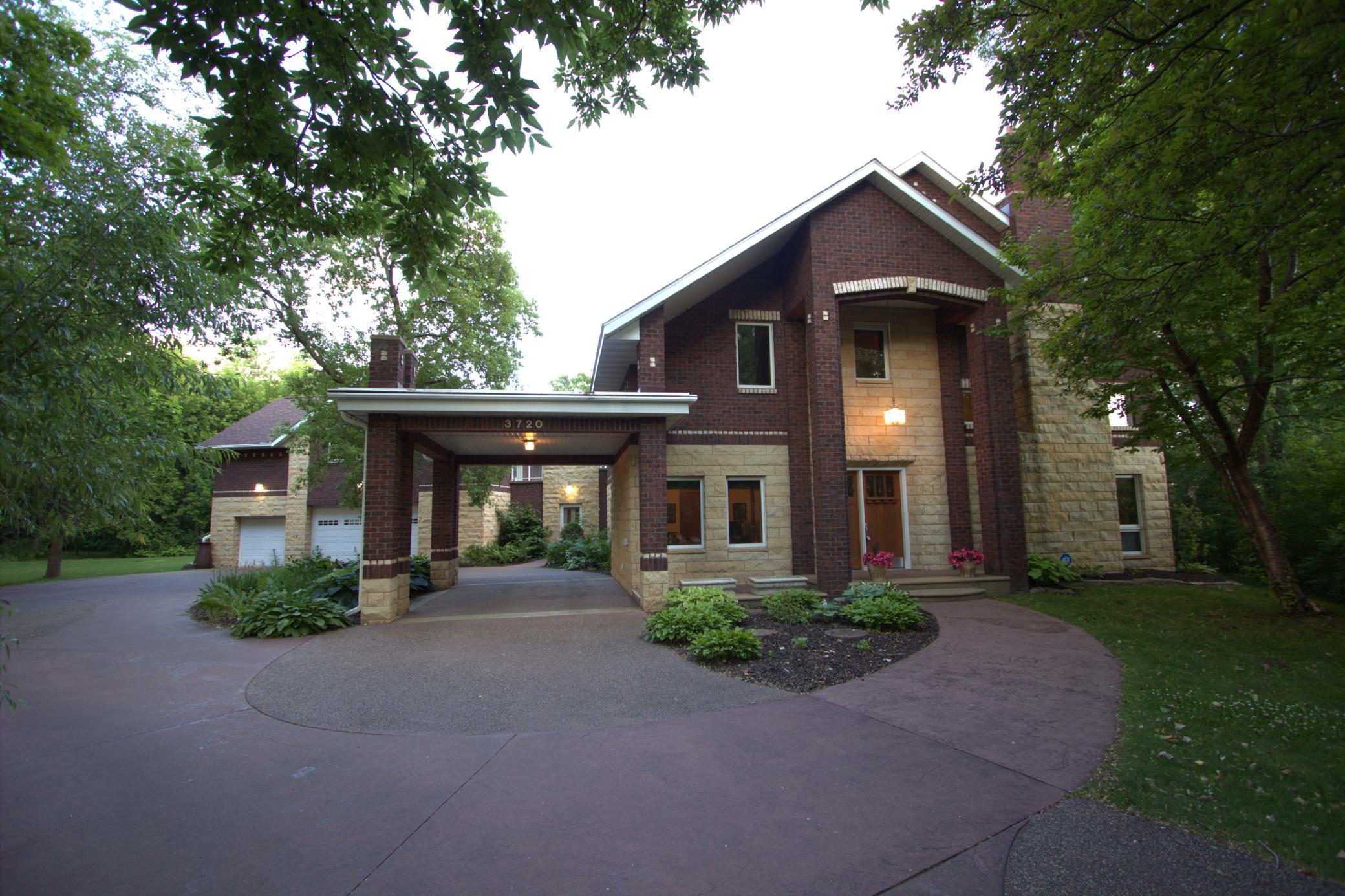 3720 Denmark Court E — photo