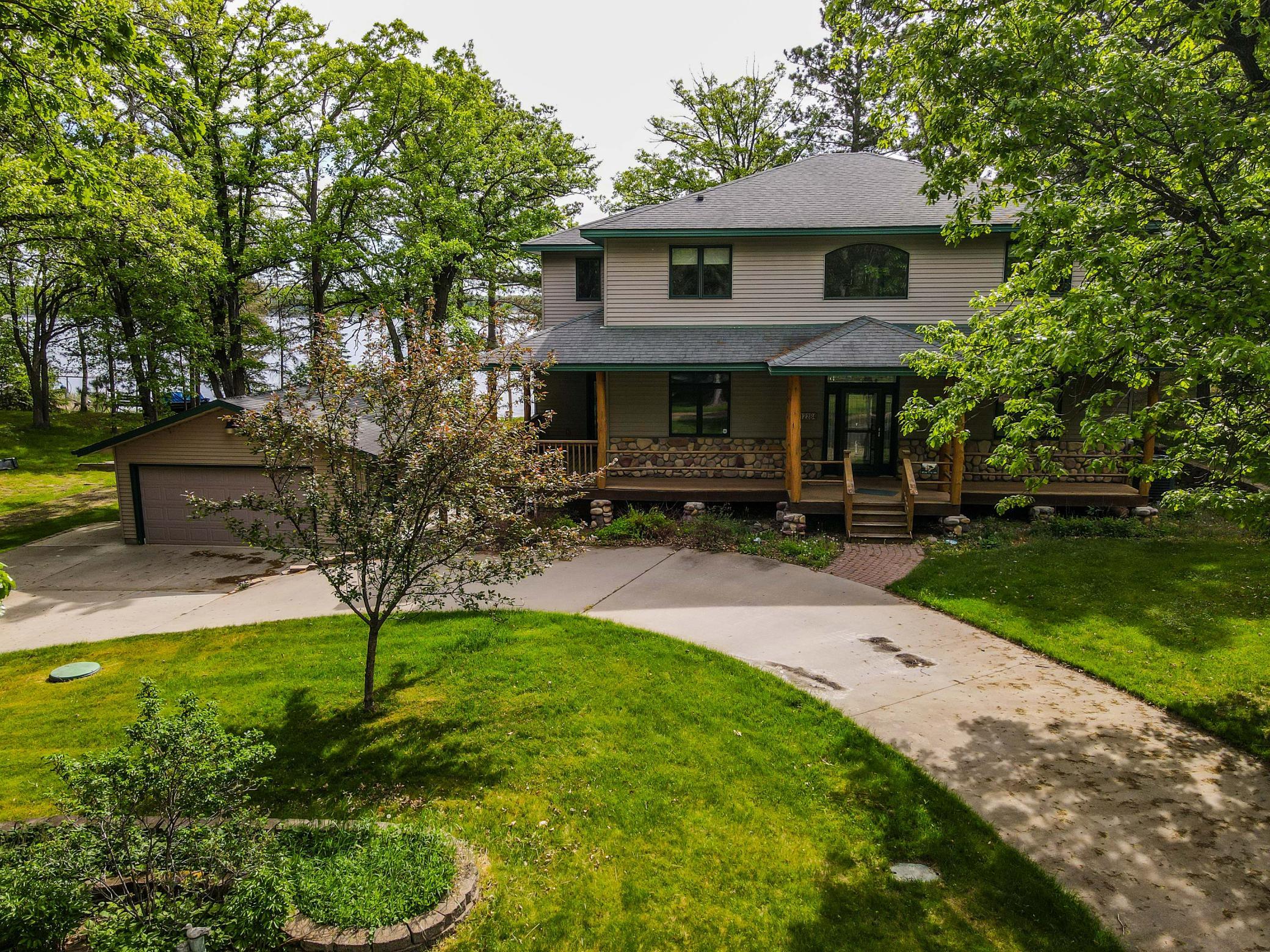 12284 Bayberry Drive — photo
