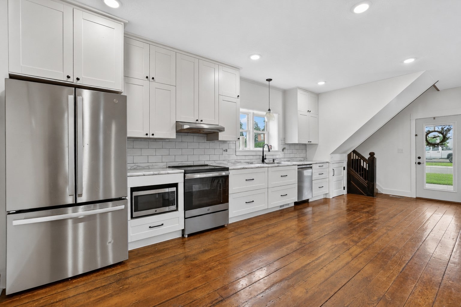 302 1st Street NW — photo