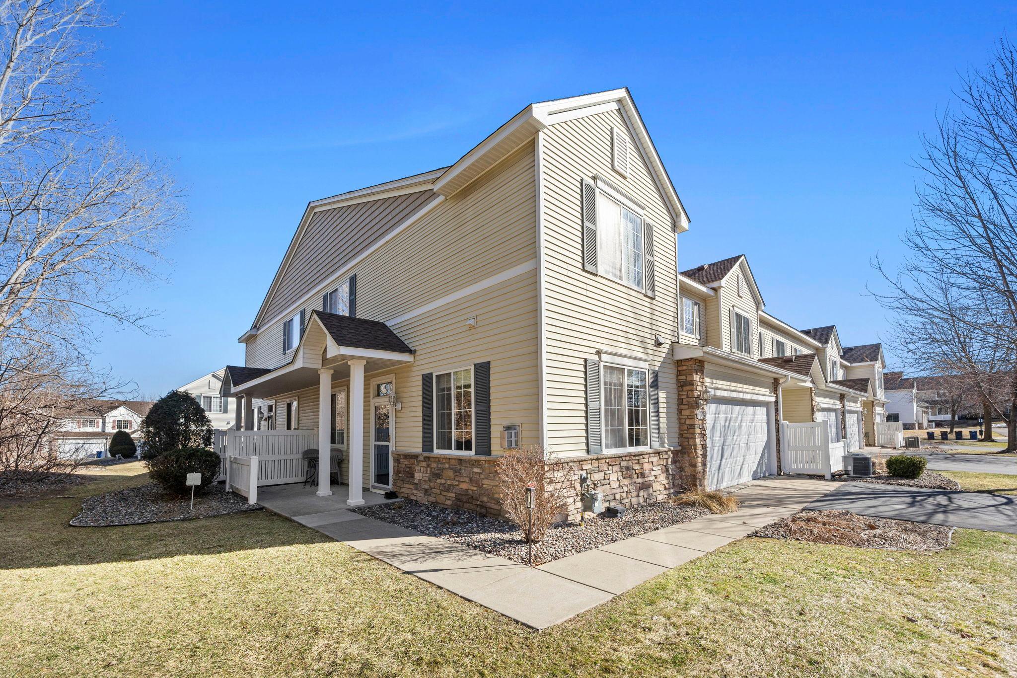 4645 Blaine Avenue 1104 — photo