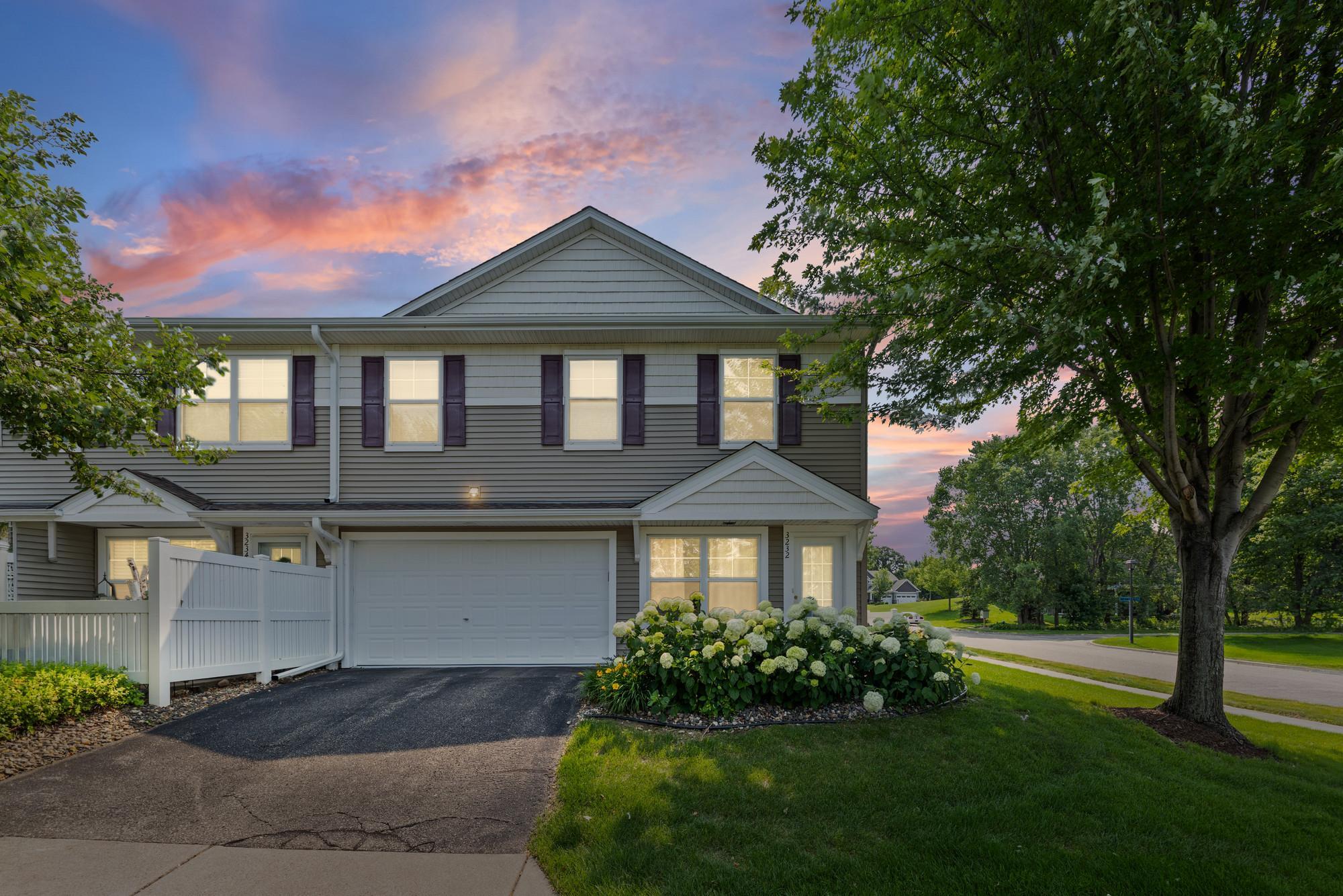 3232 Oak View Drive — photo