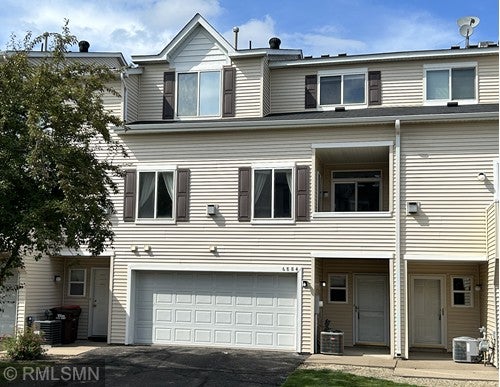 6884 Meadow Grass Lane S — photo