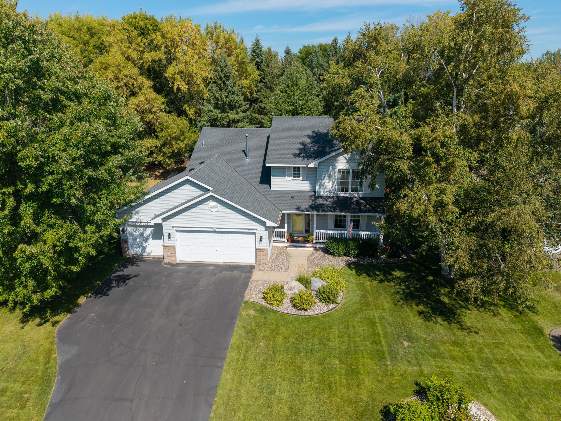 8106 Greenbriar Lane — photo