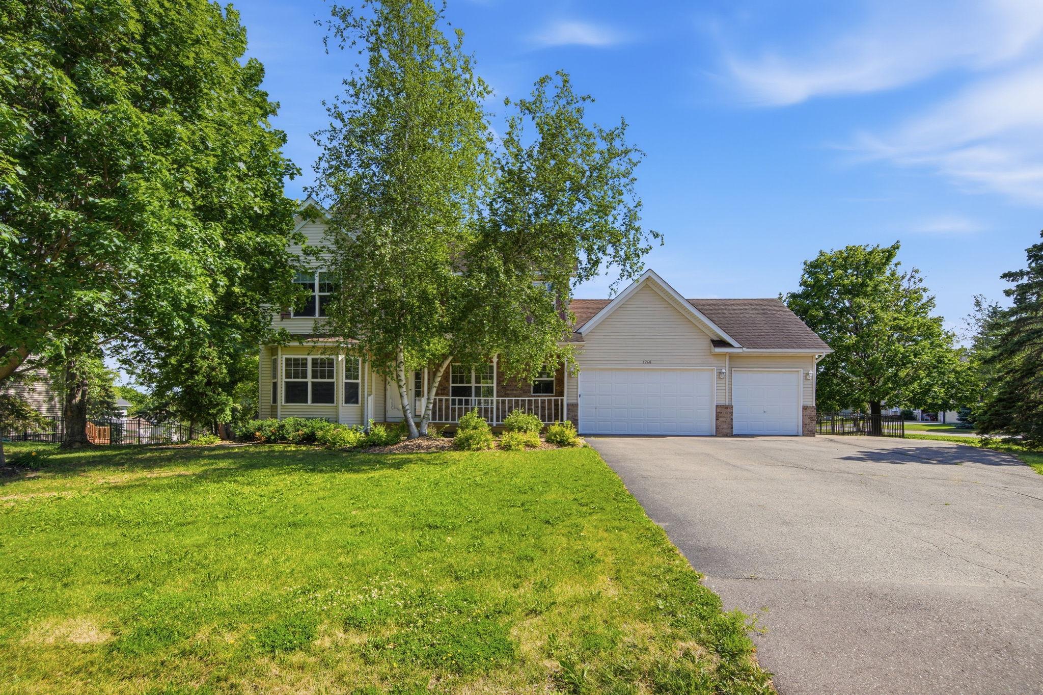 9260 Icosa Street — photo