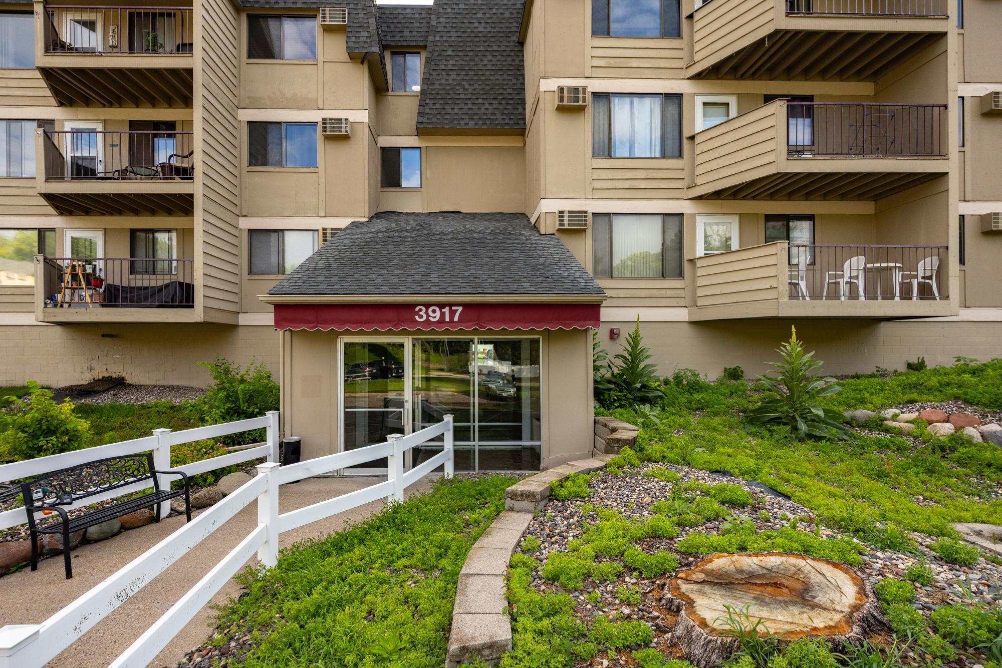 3917 Heritage Hills Drive 102 — photo