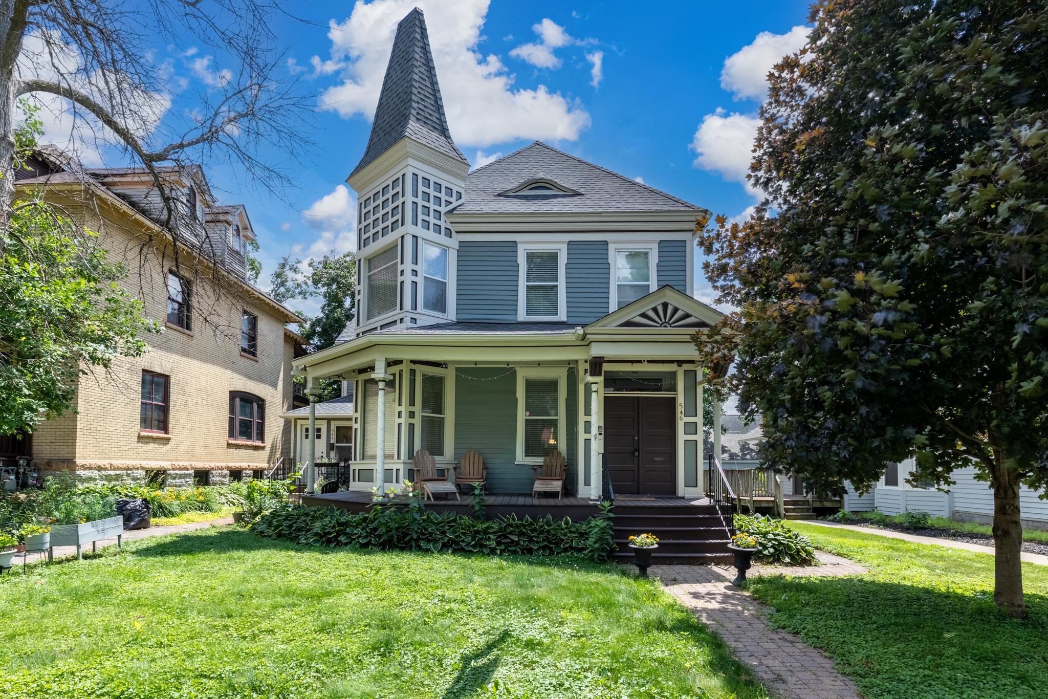 546 Ashland Avenue — photo