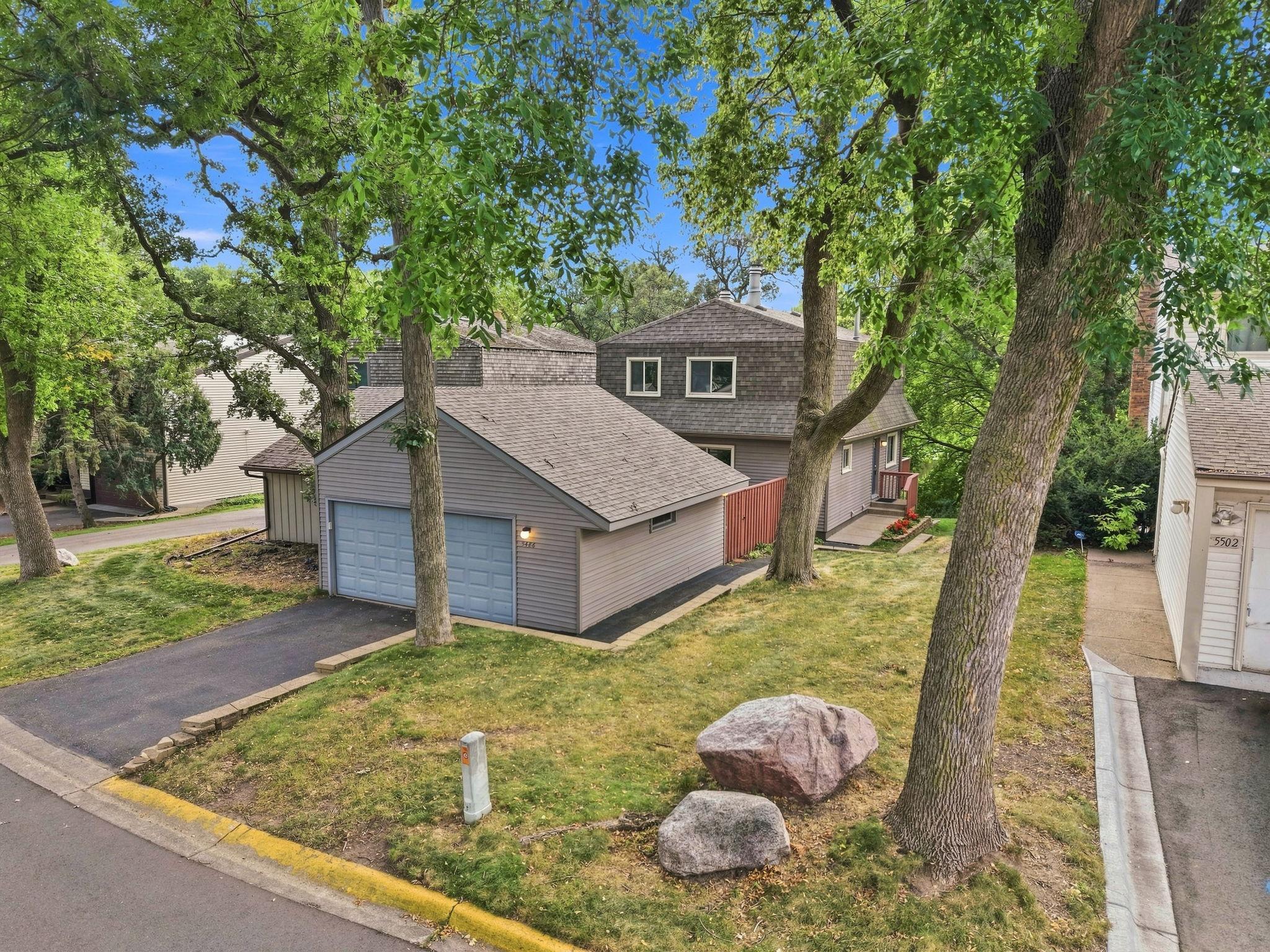 5486 W Bavarian Pass — photo