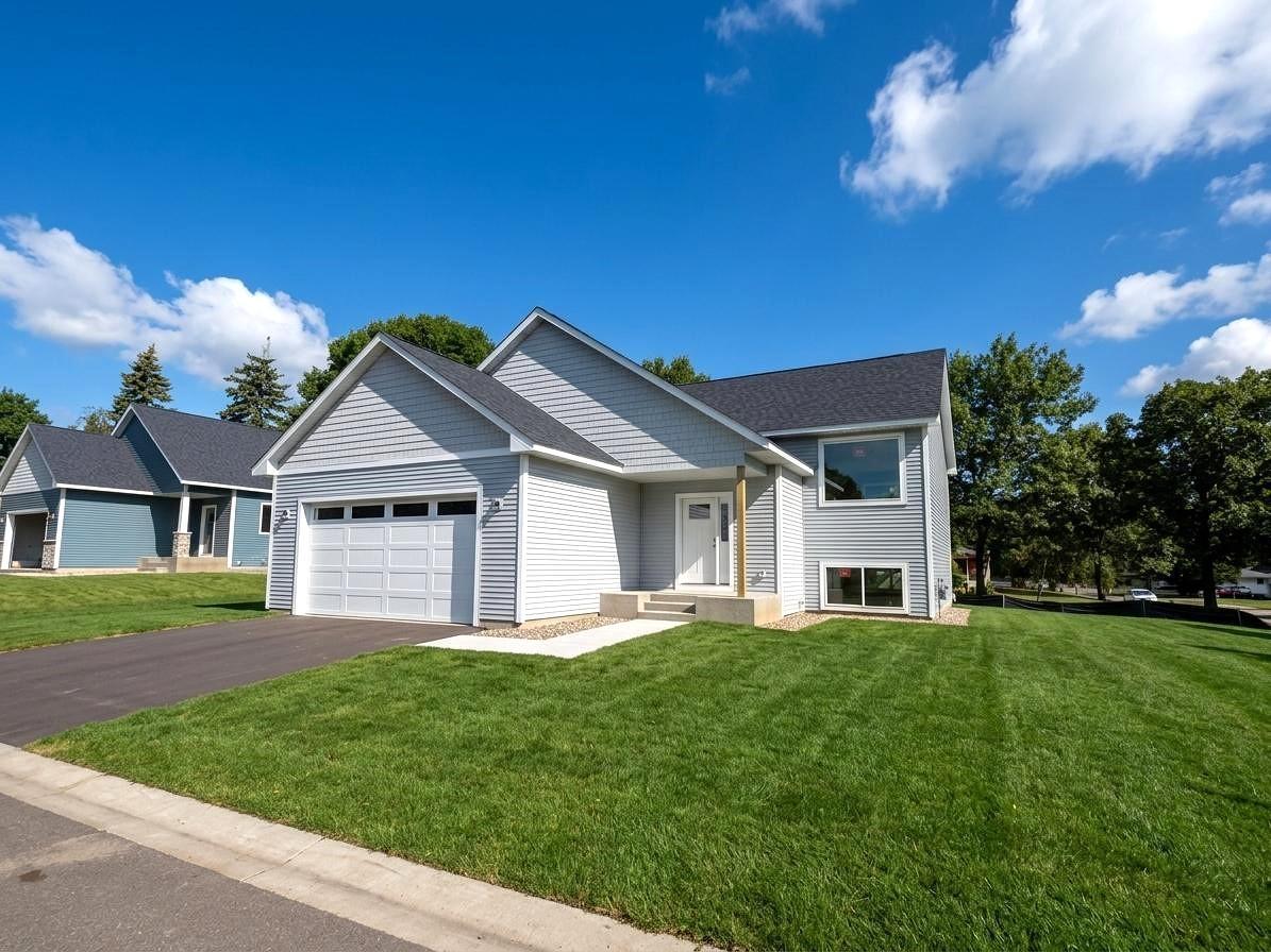 1304 Robinwood Lane — photo
