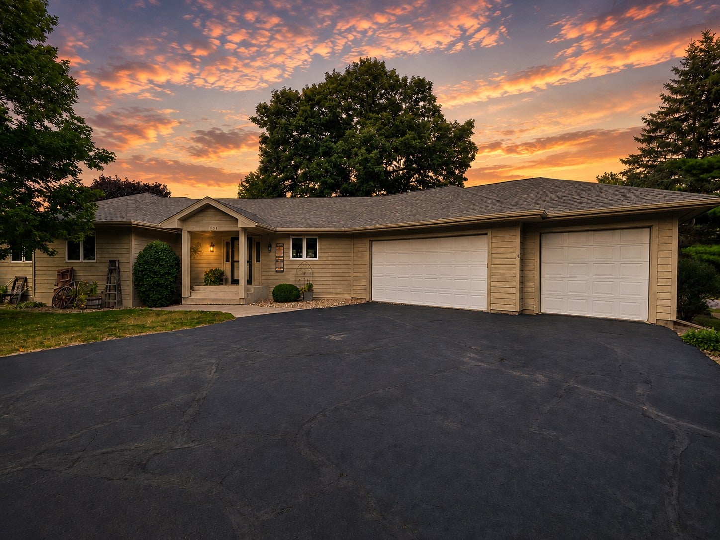101 Anglewood Drive — photo