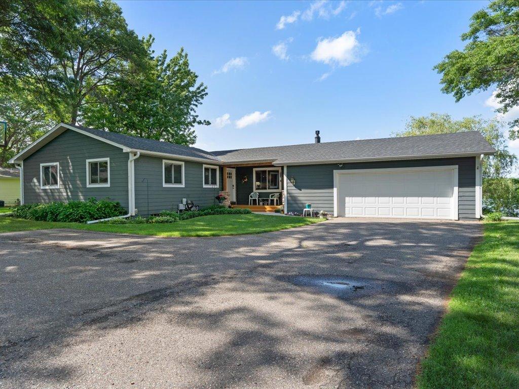 14390 Shoreview Drive — photo