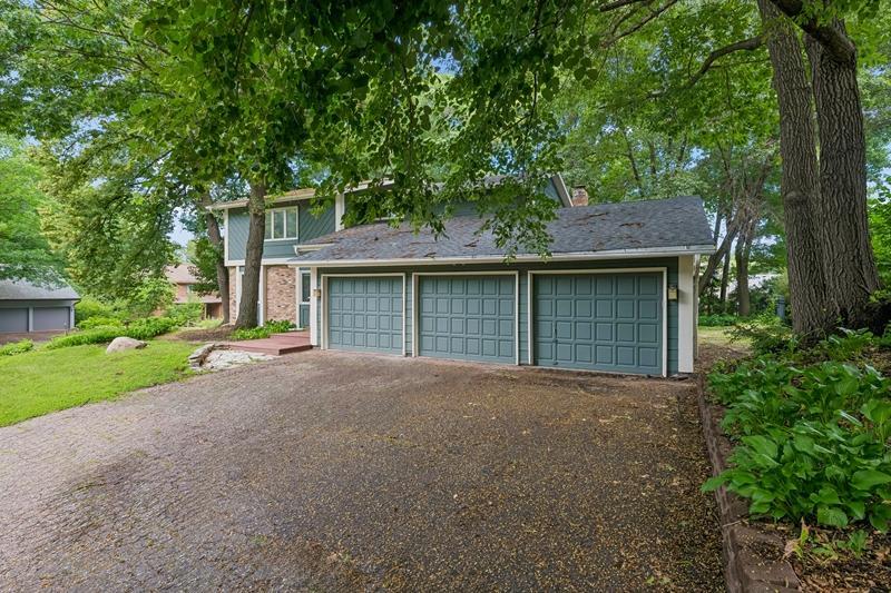 8440 Bayridge Lane — photo
