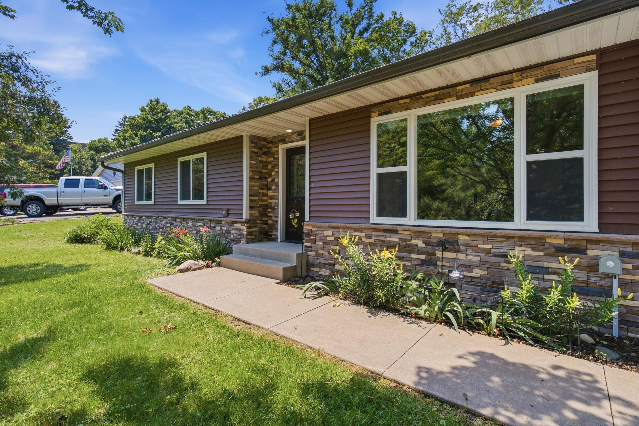 22567 Csah 14 — photo