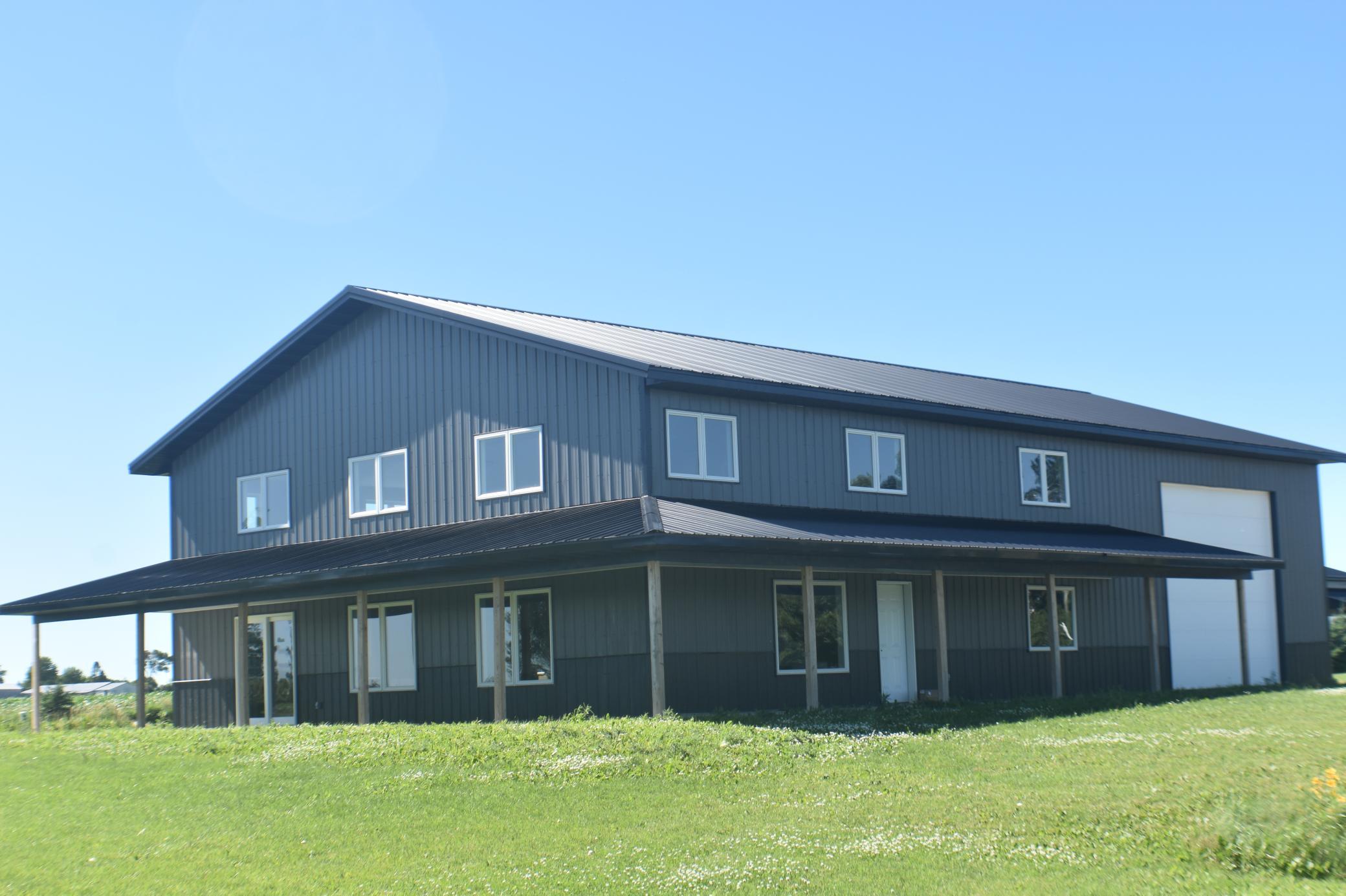 1342 Calvary Road SE — photo