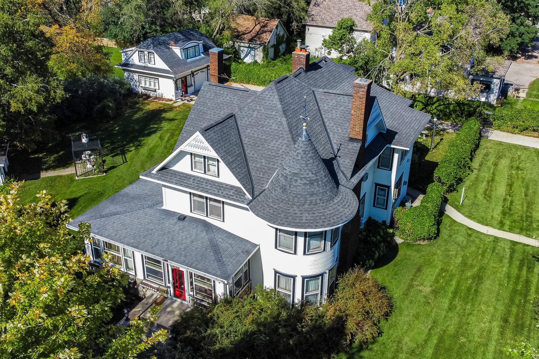 721 6th Avenue E — photo