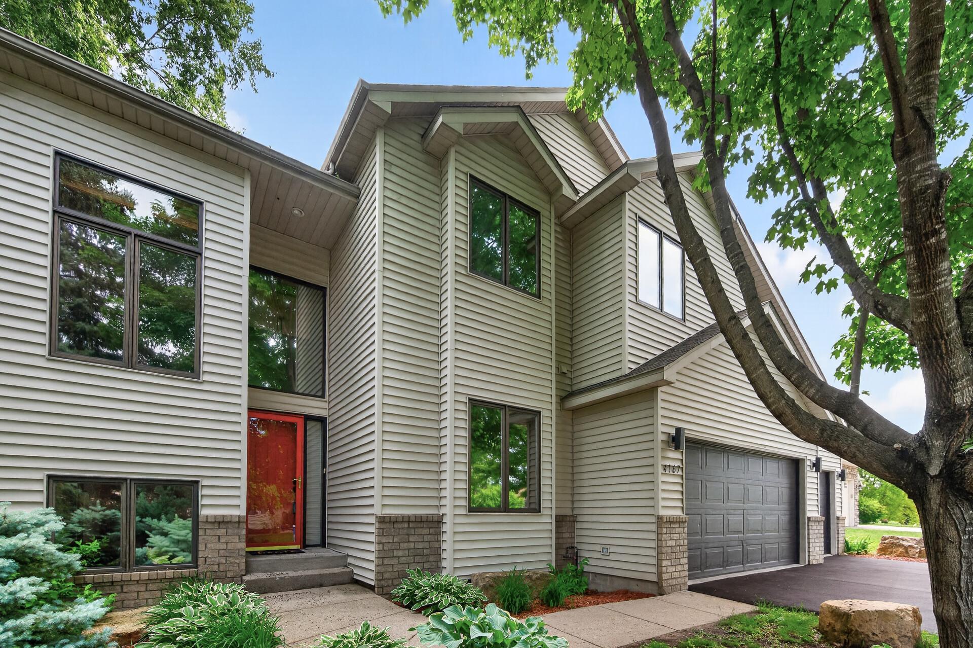 4167 Eau Claire Trail NE — photo
