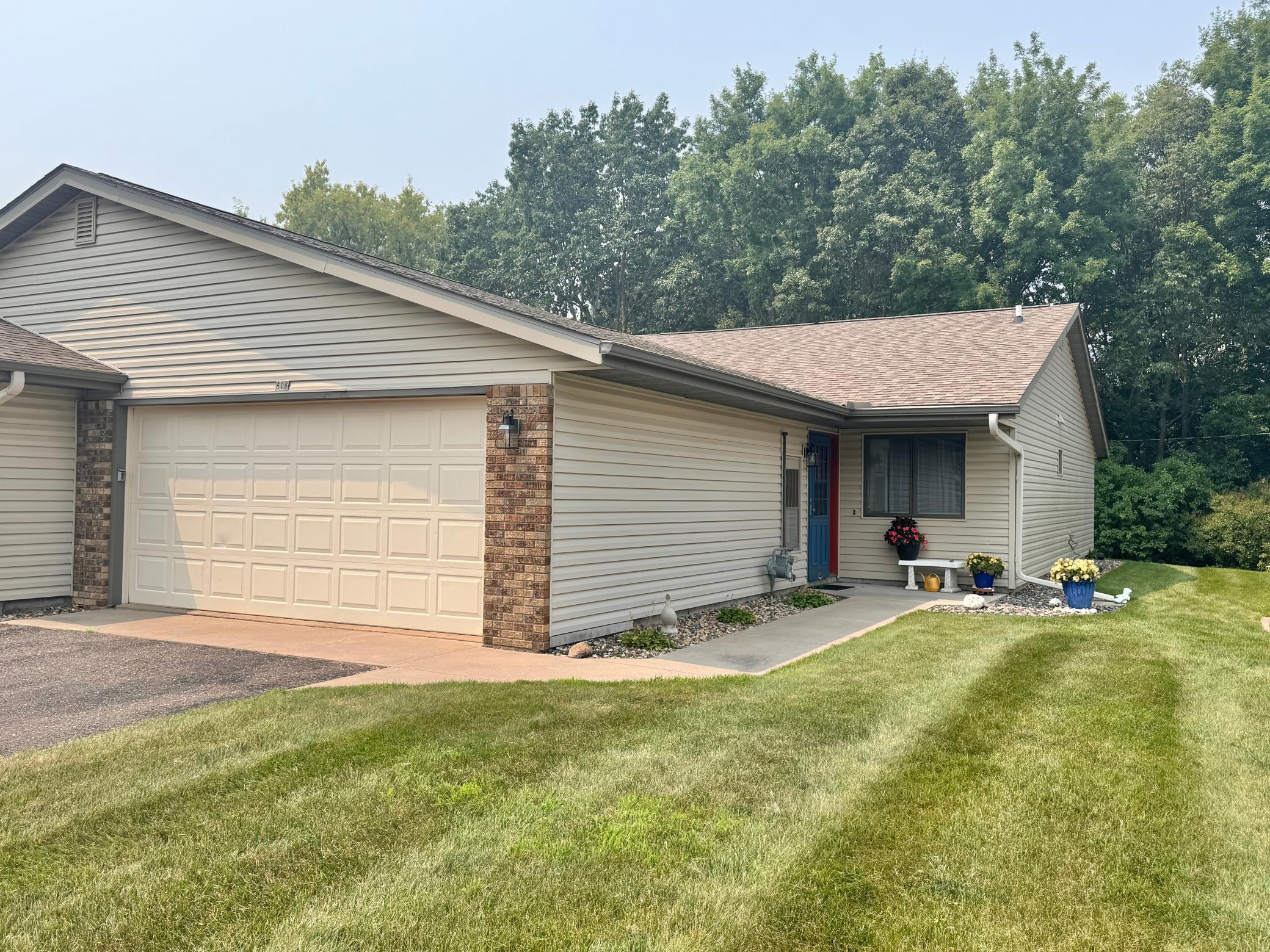 606 Pondhurst Drive — photo