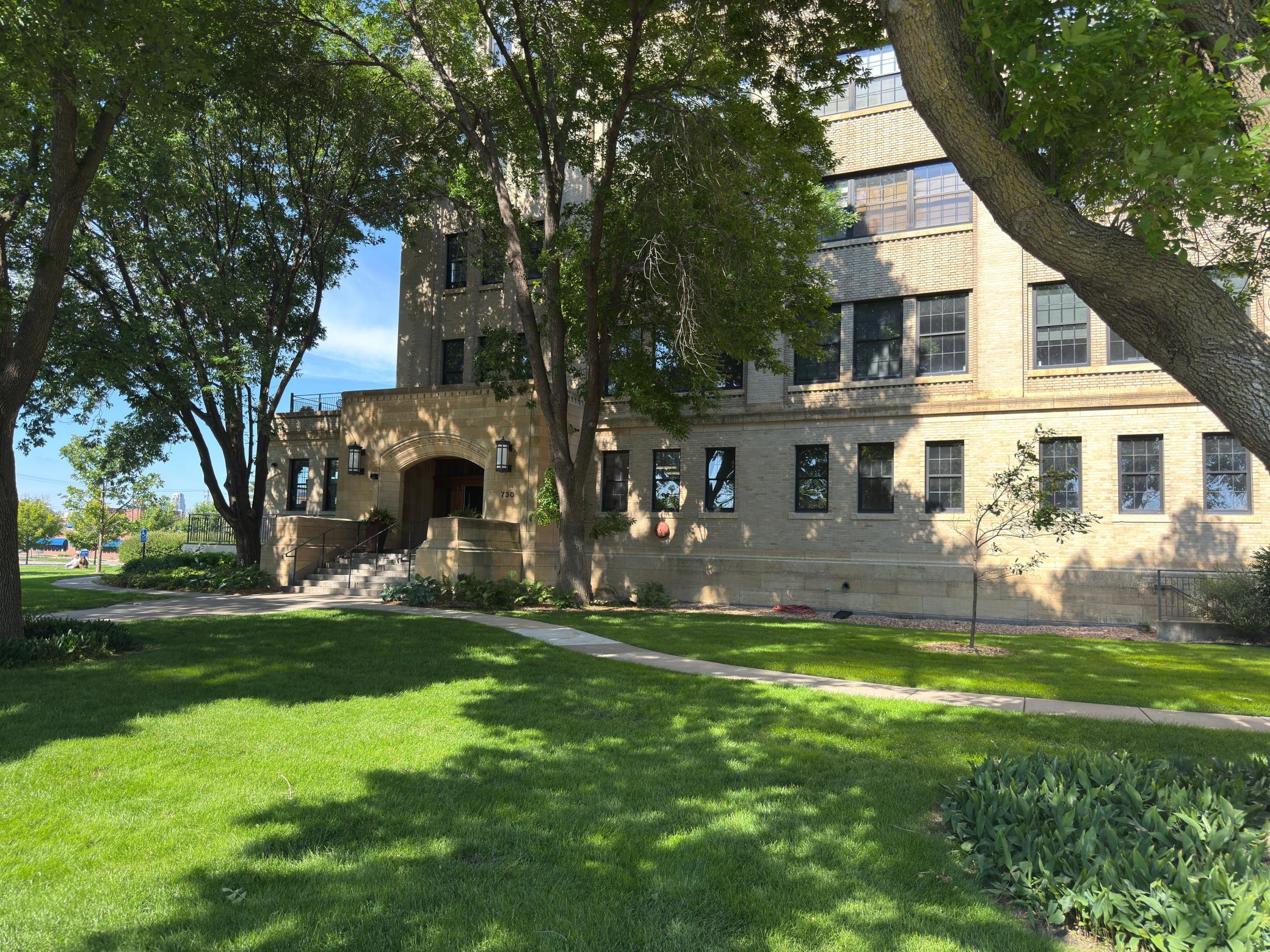730 Stinson Boulevard 407 — photo