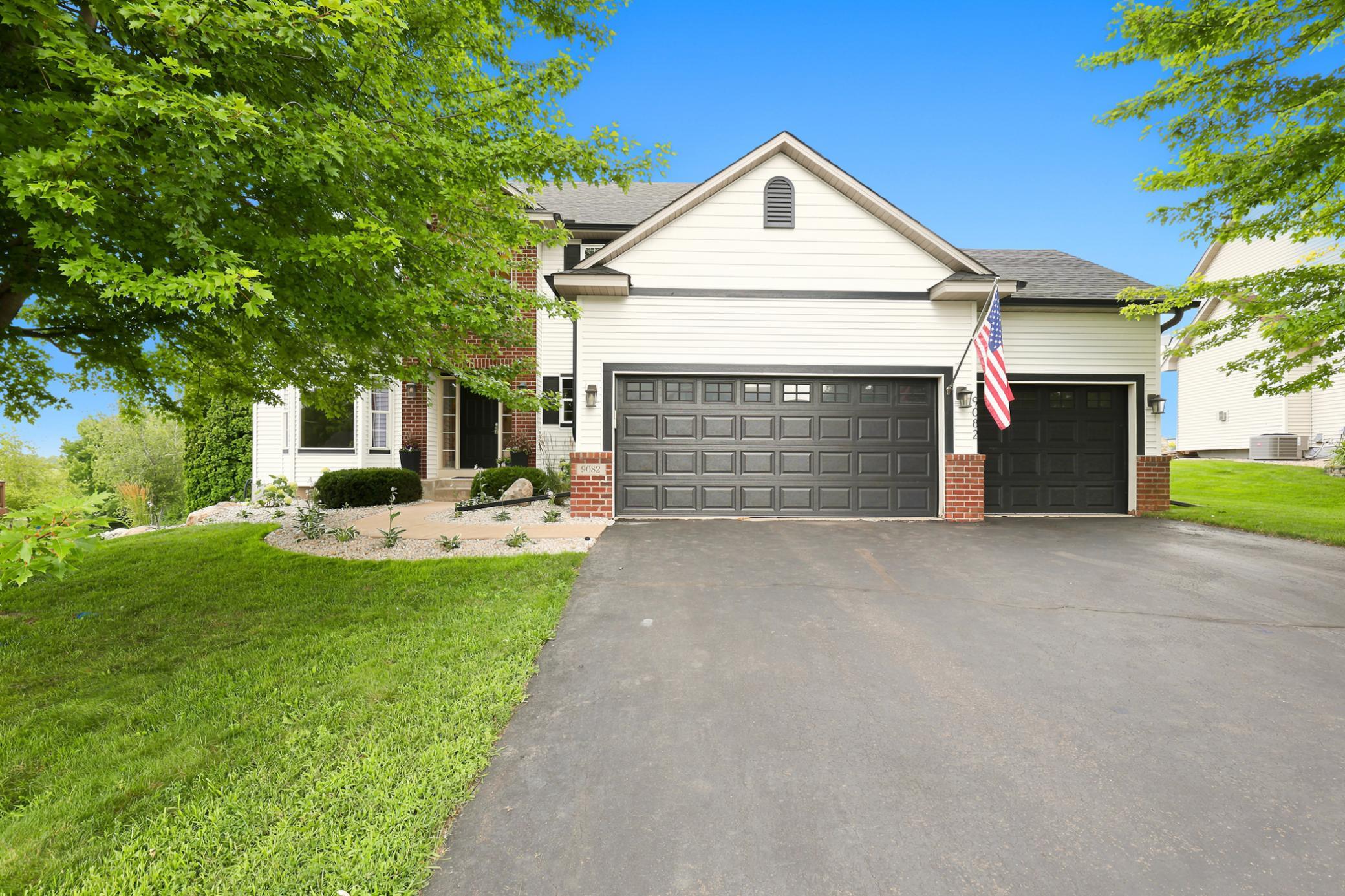 9082 Glenborough Drive — photo