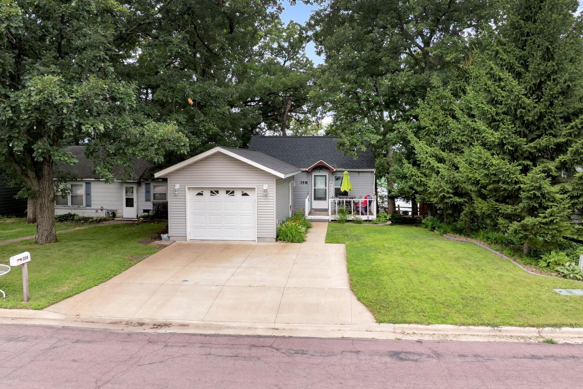 358 E Amber Lake Drive — photo