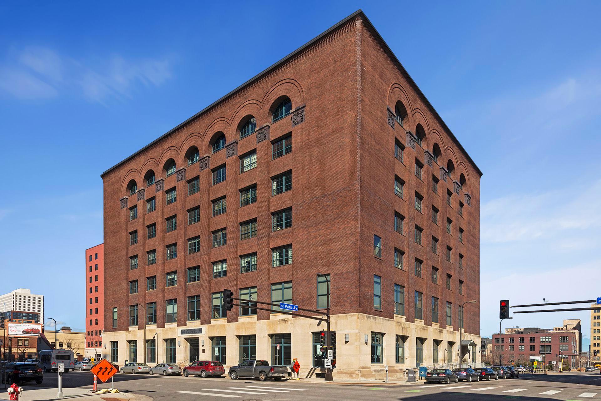 250 Park Avenue 404 — photo