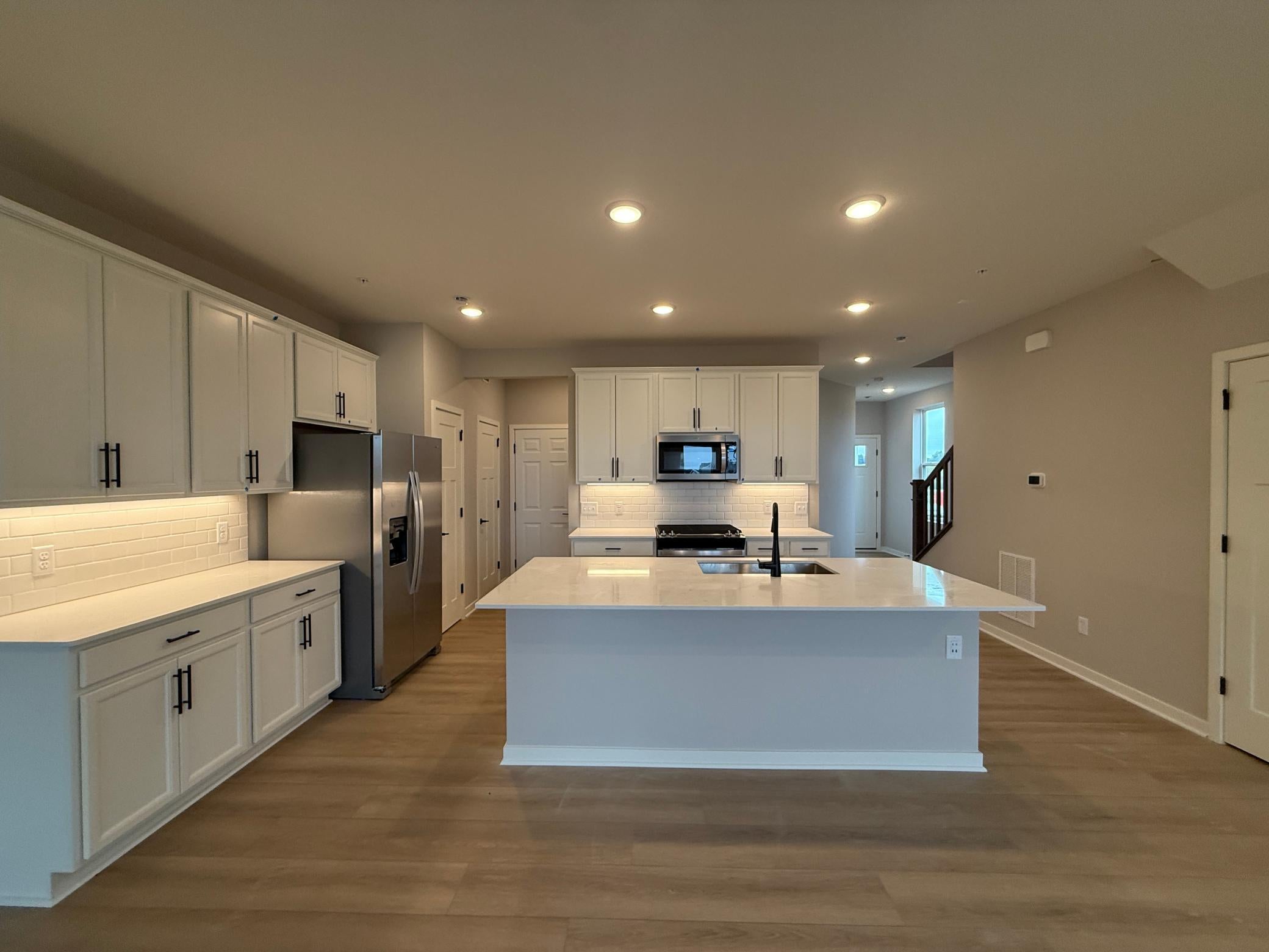 14920 Avondale View — photo