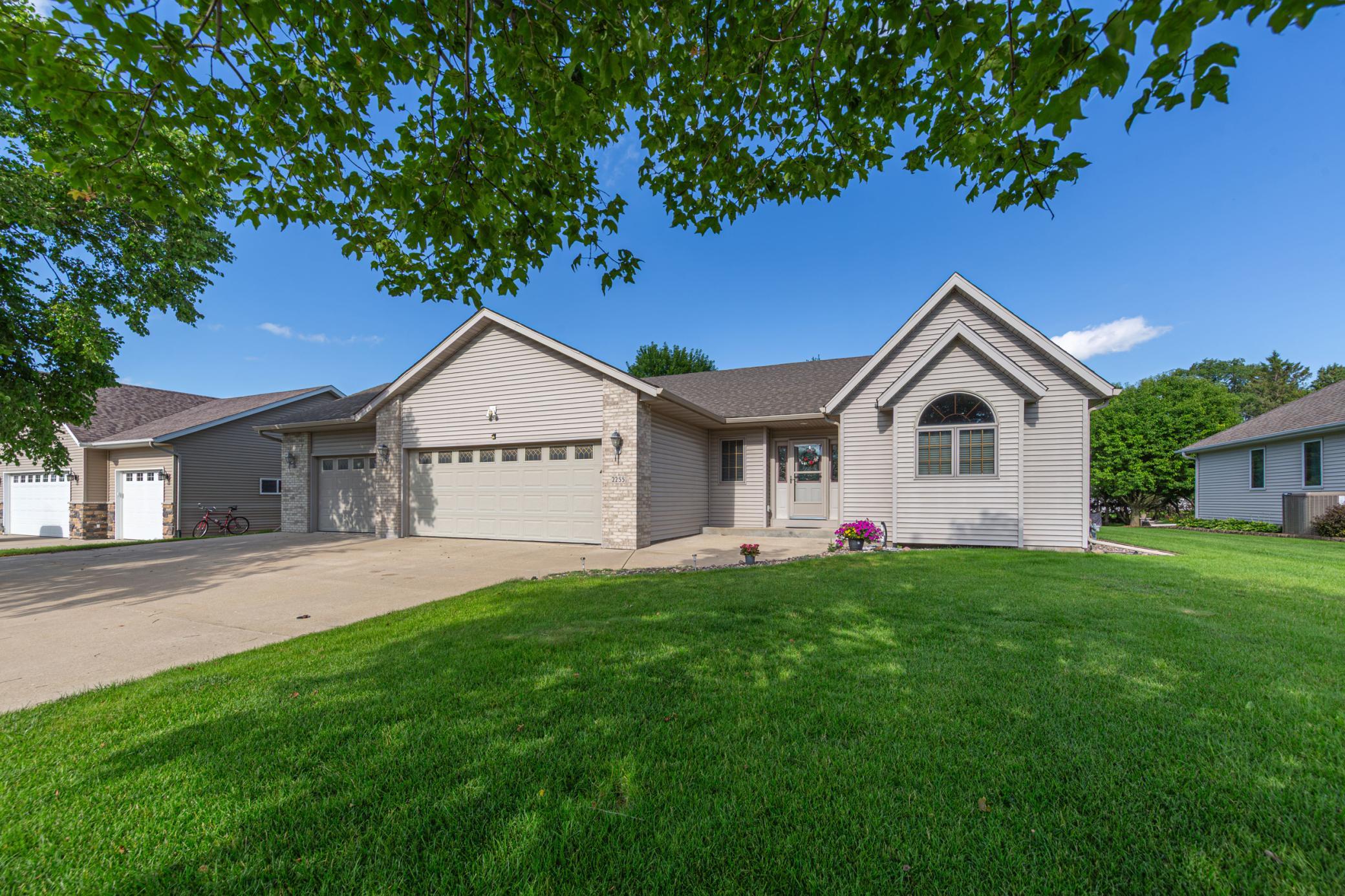 2255 Mineral Springs Parkway — photo