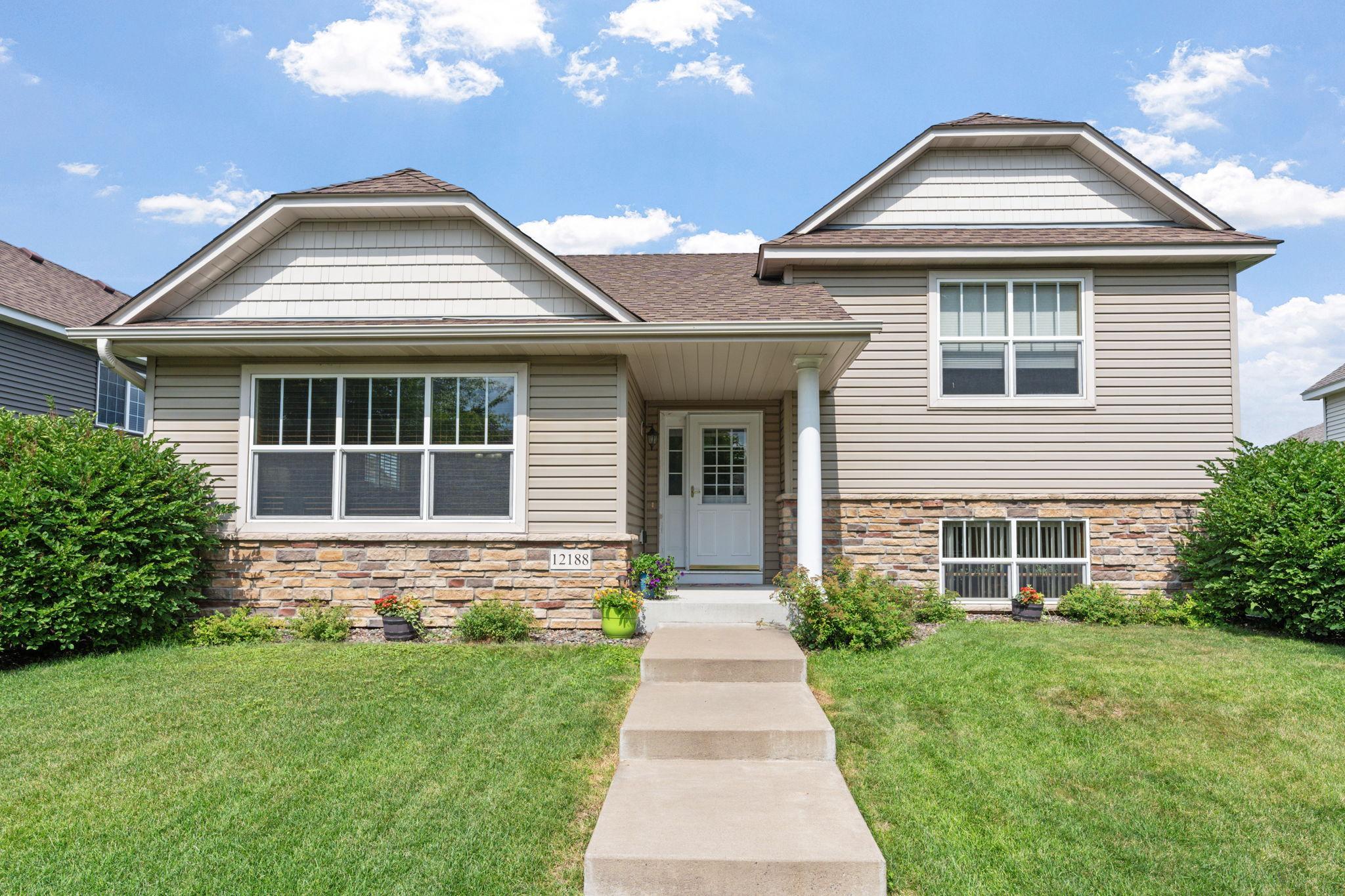 12188 Coral Sea Street NE — photo