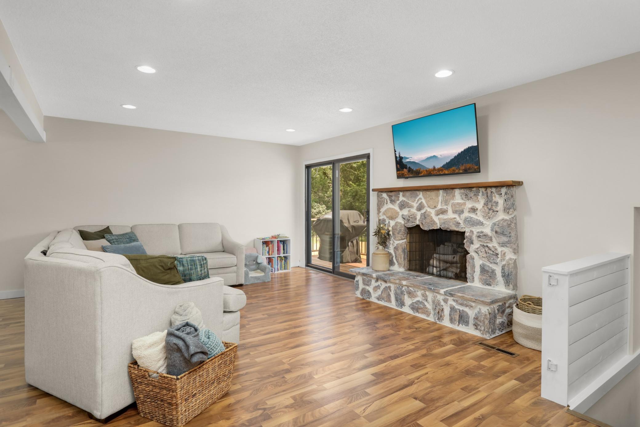 12420 Pineview Trail — photo