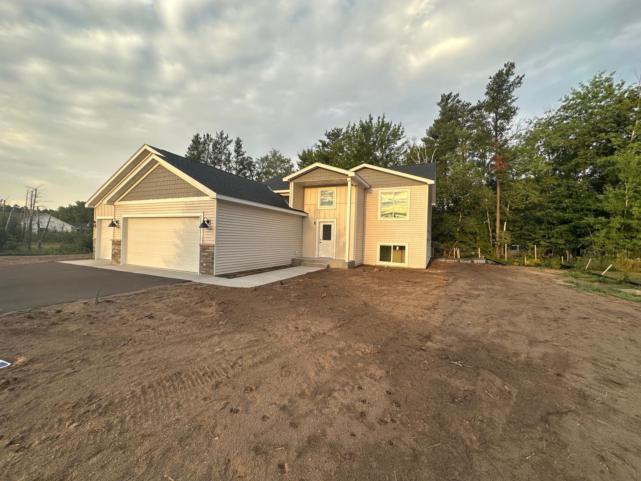 11477 Andrew Street — photo