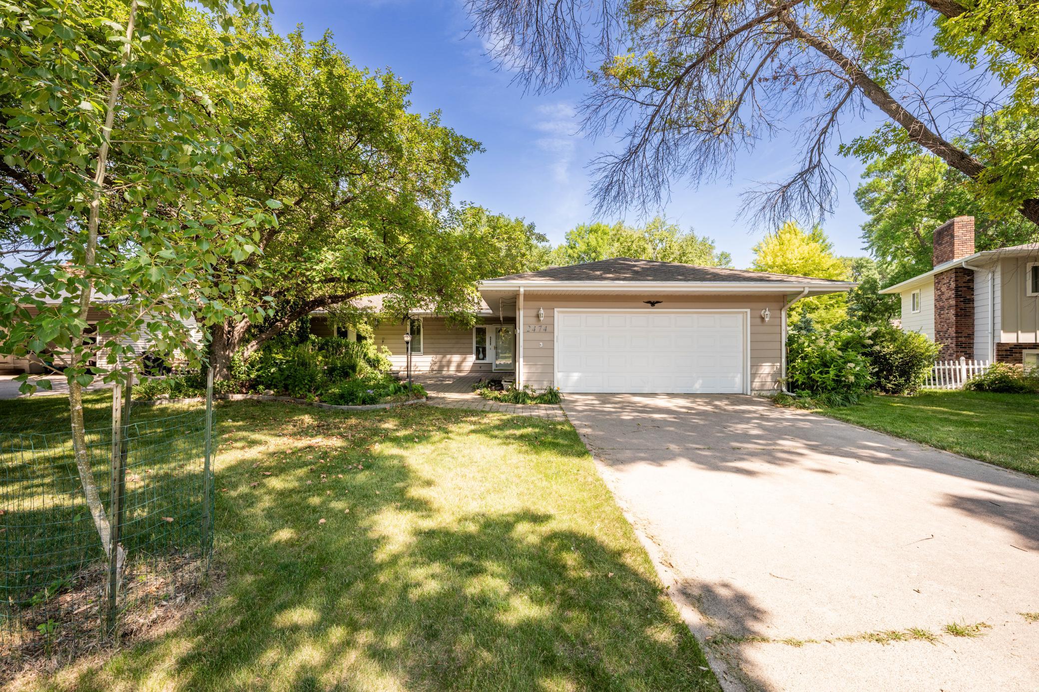 2474 W Country Club Drive S — photo