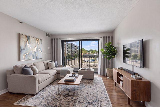 3131 Excelsior Boulevard 212 — photo