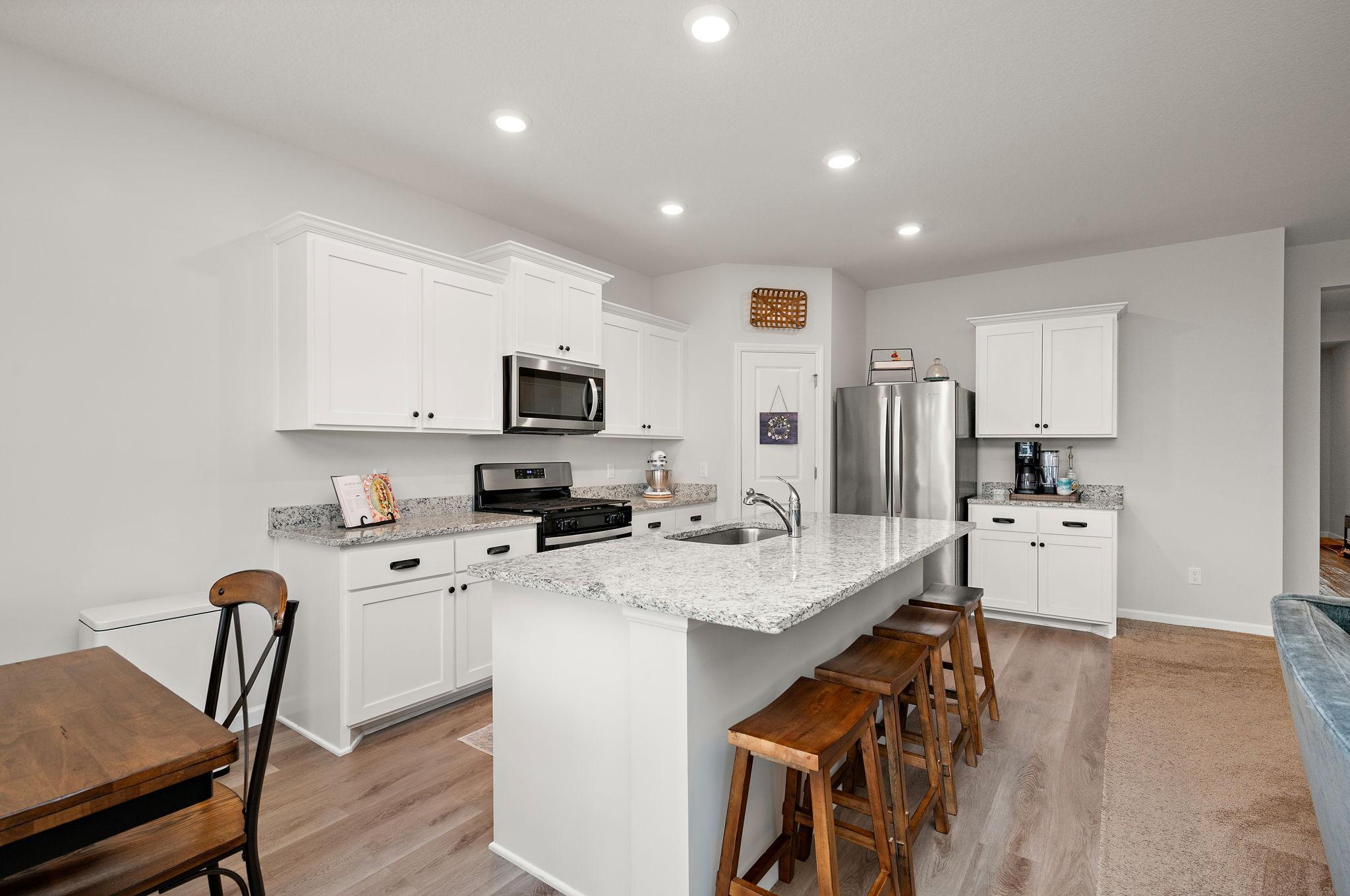 10188 Twin Lakes Parkway NW — photo