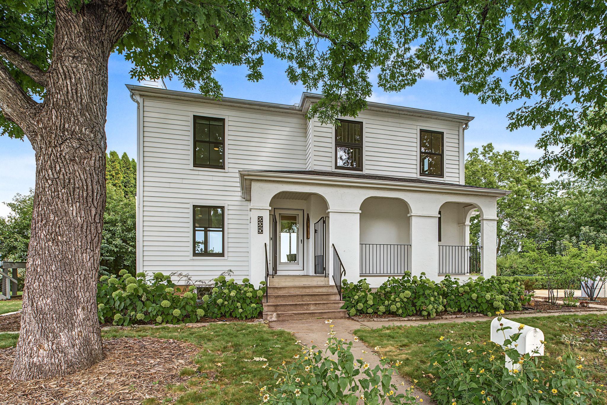 225 Mount Hope Drive — photo