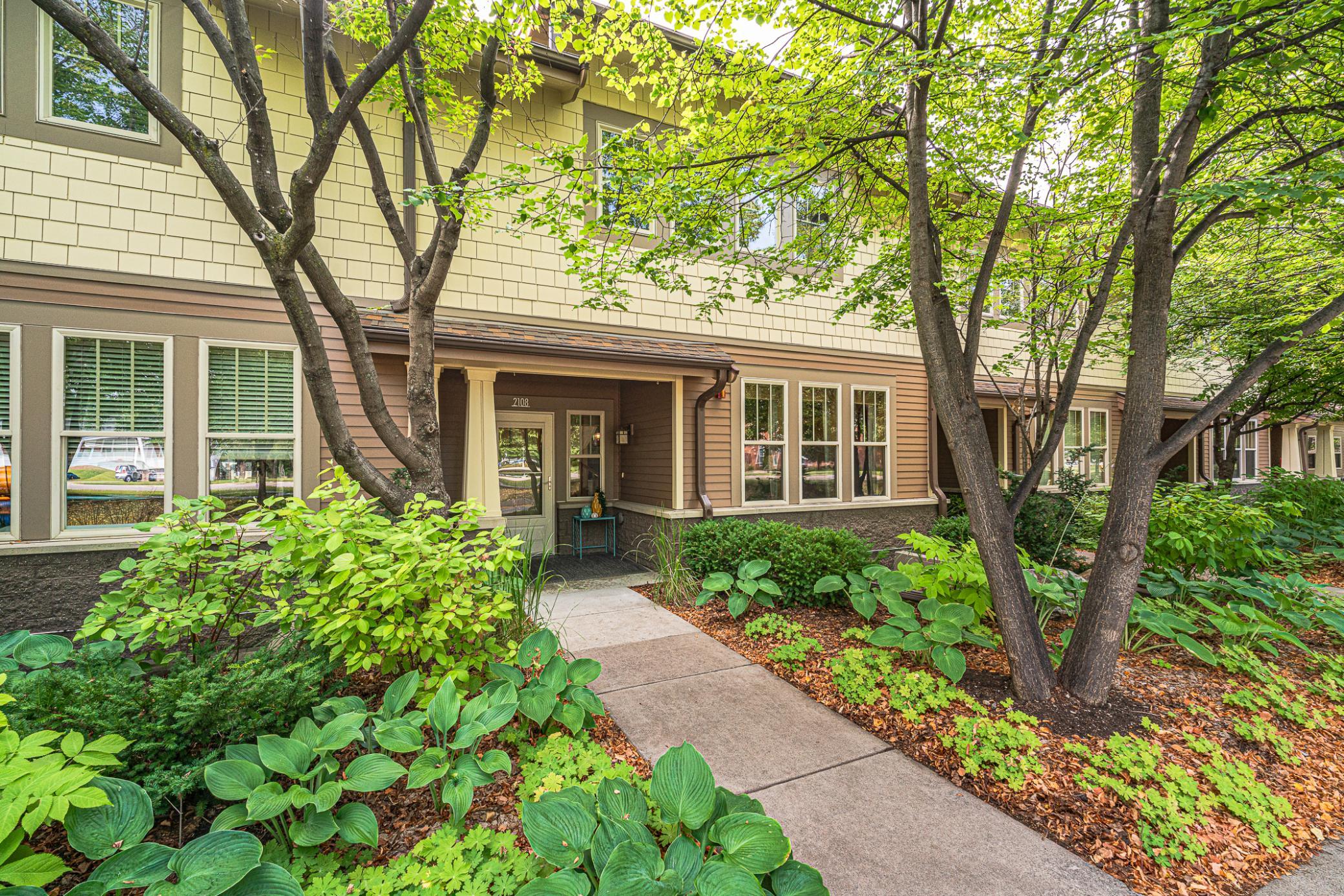 2108 Village Terrace — photo