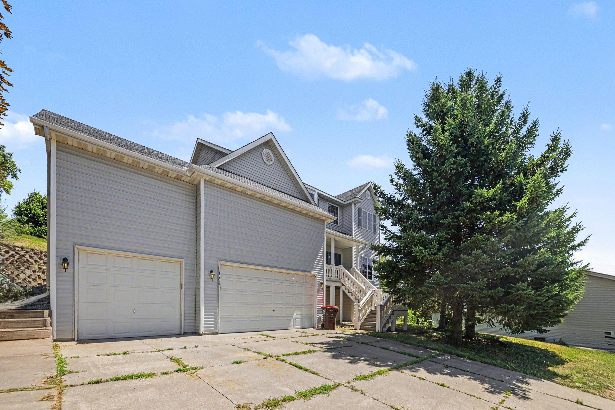 3006 Frank Street — photo