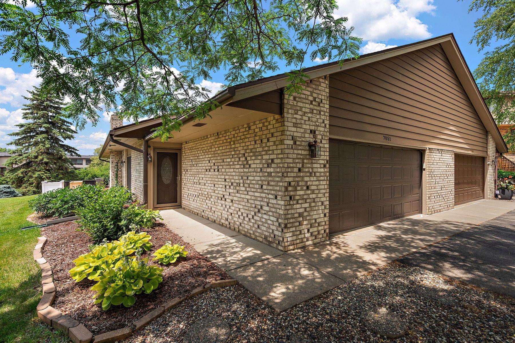 7051 Robinwood Trail — photo