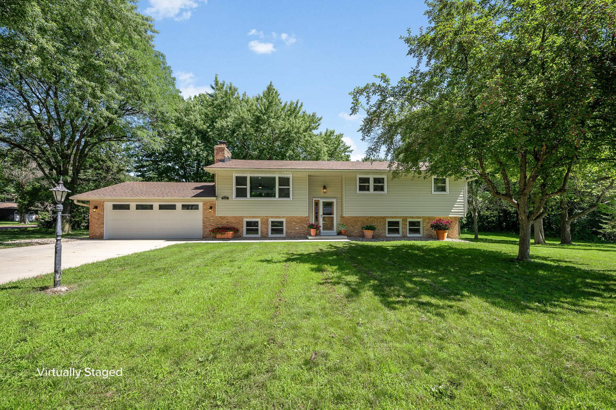 300 Viking Drive — photo