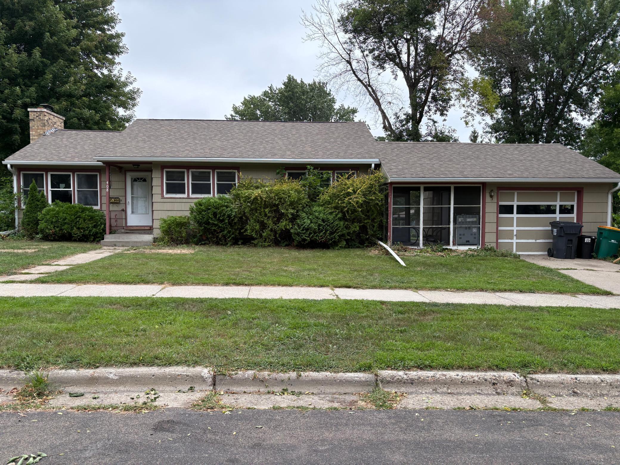 408 Southview Dr — photo