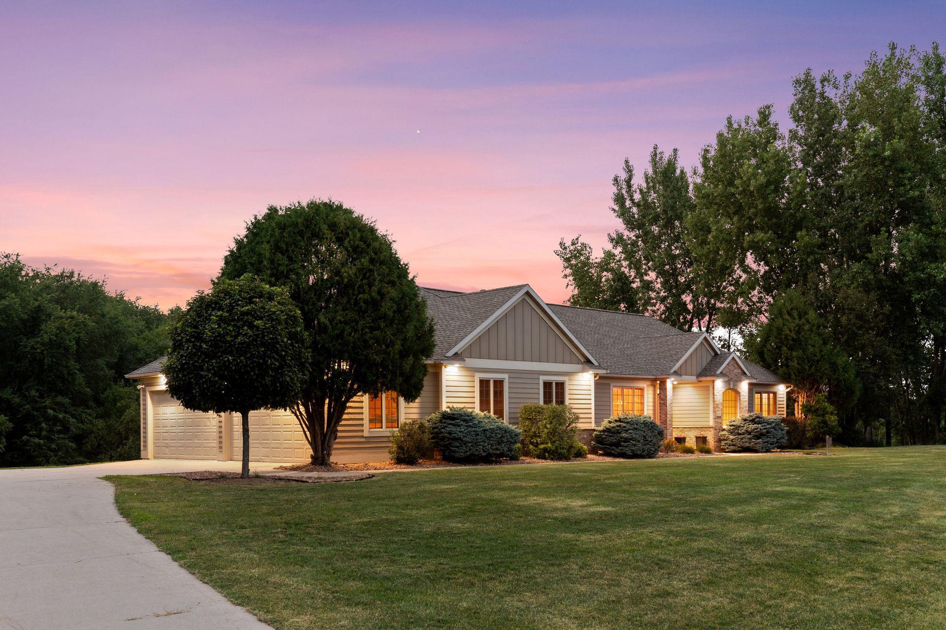 1057 Ridge Crest Lane NW — photo