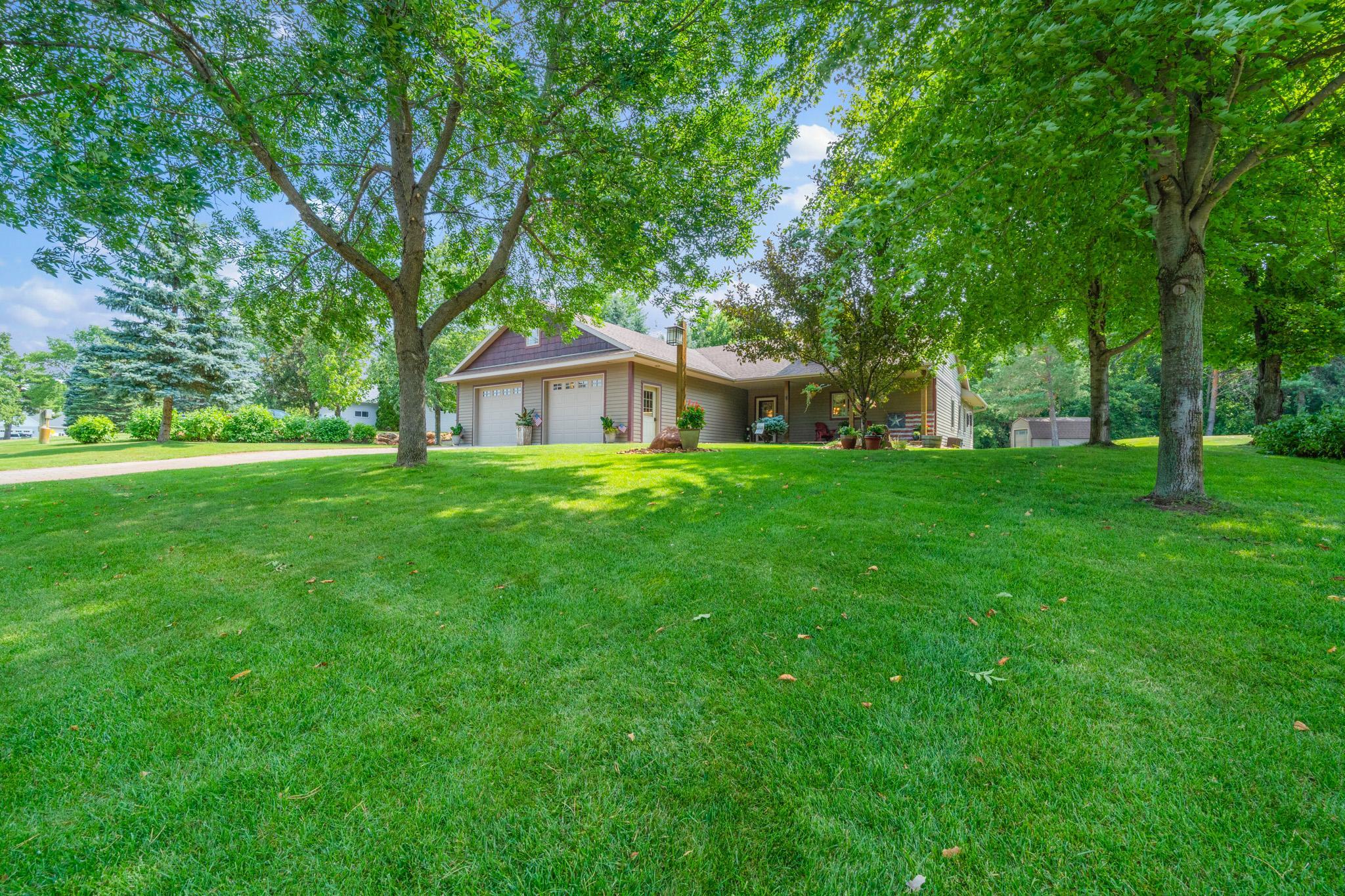 3123 Crestwood Drive NE — photo