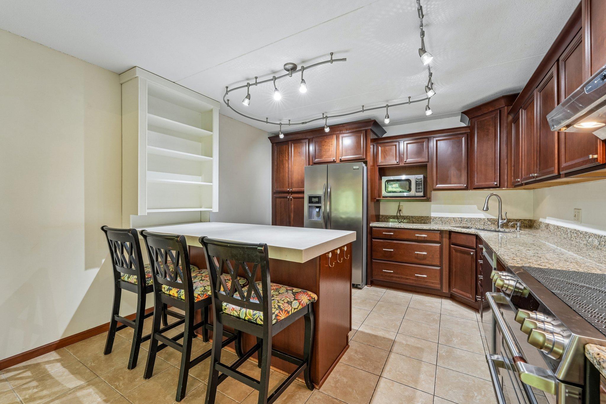 2445 Londin Lane E 202 — photo