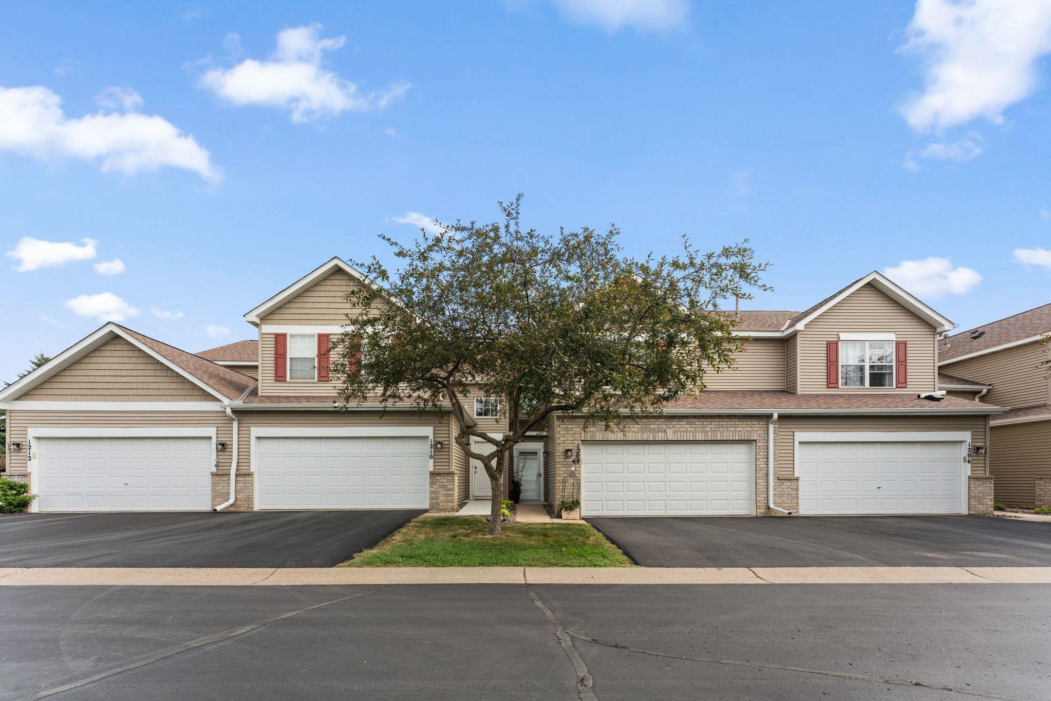 1208 Timber Way — photo