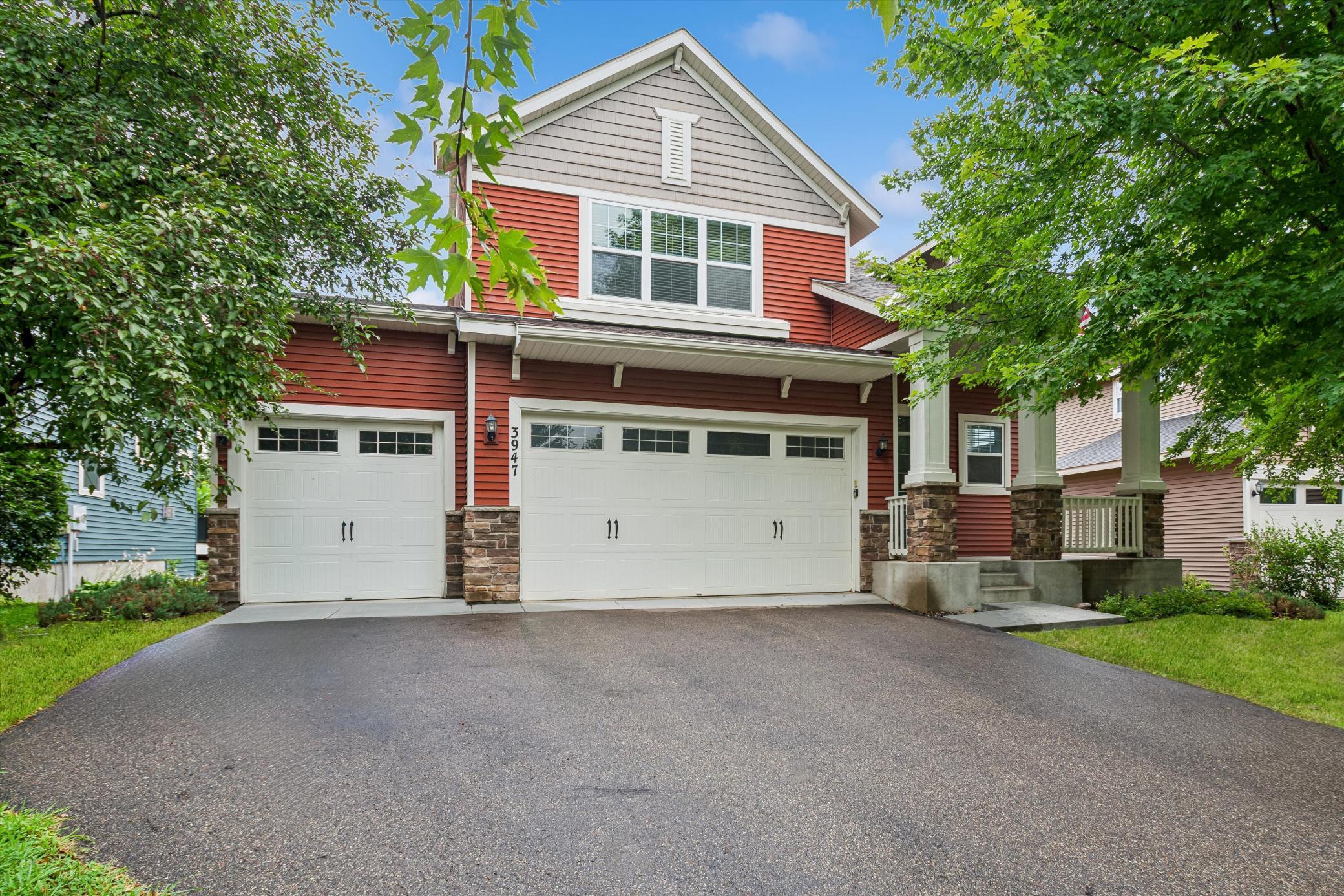 3947 Valencia Lane — photo