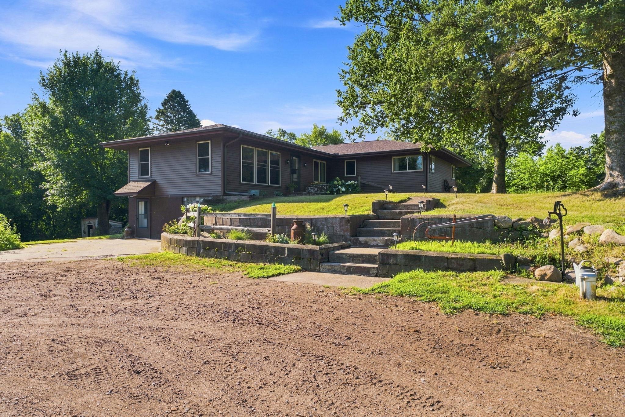 21311 Nowthen Boulevard NW — photo