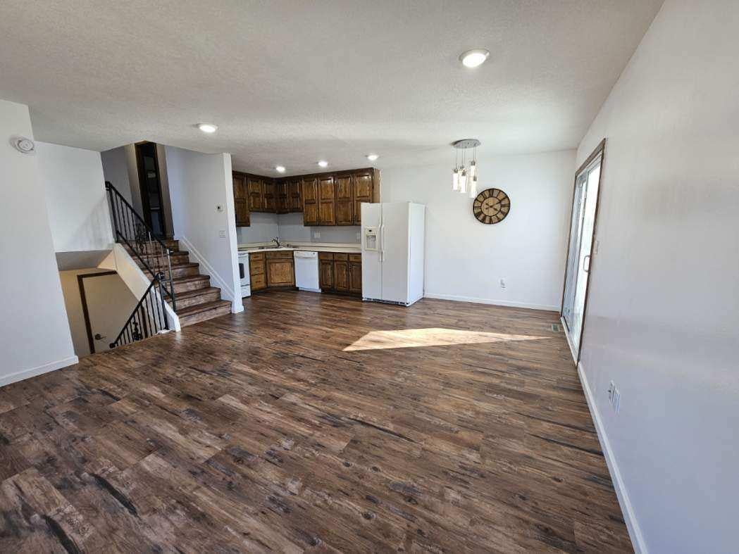 8792 N Maplebrook Circle 8792 — photo