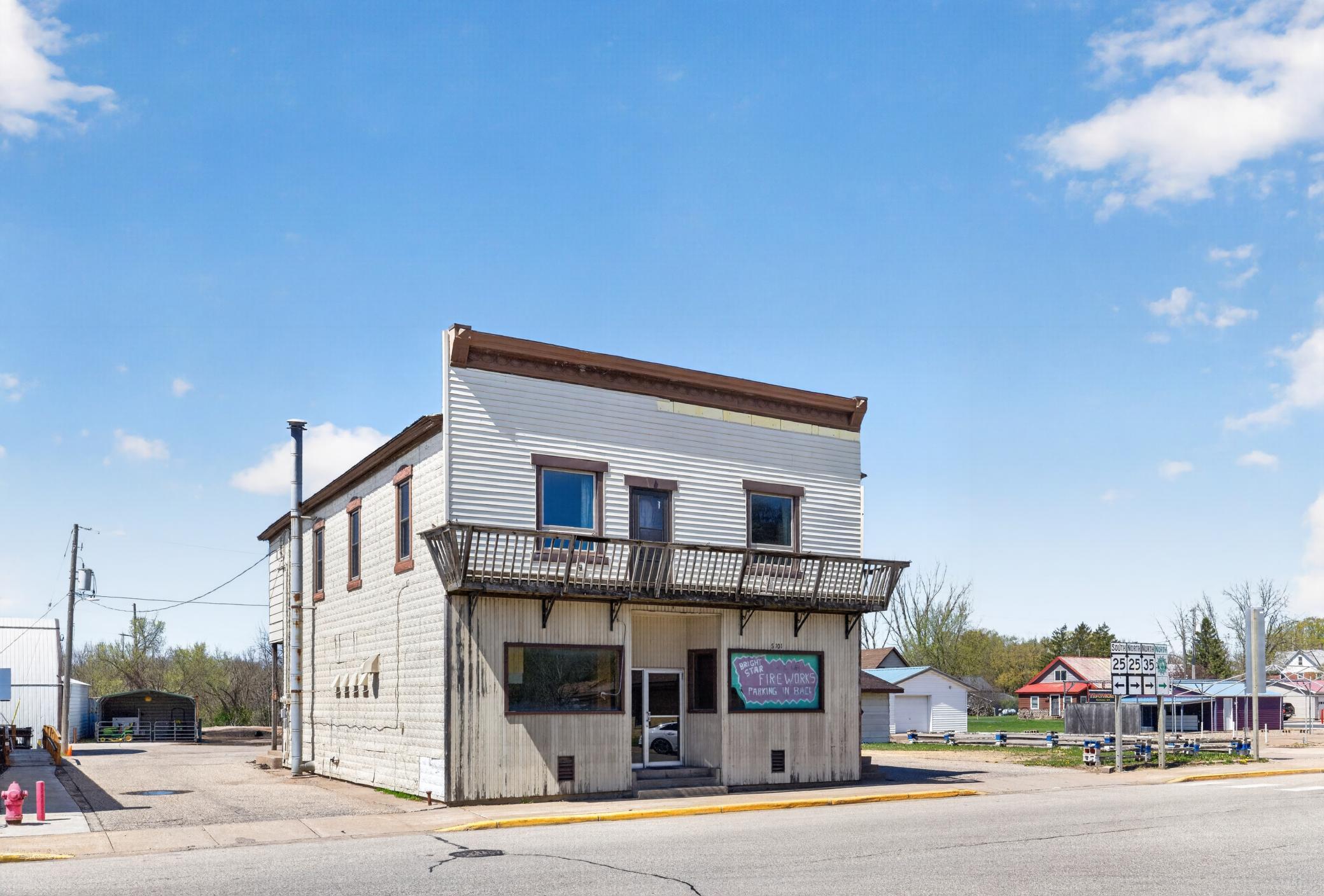 S101 S Main Street — photo